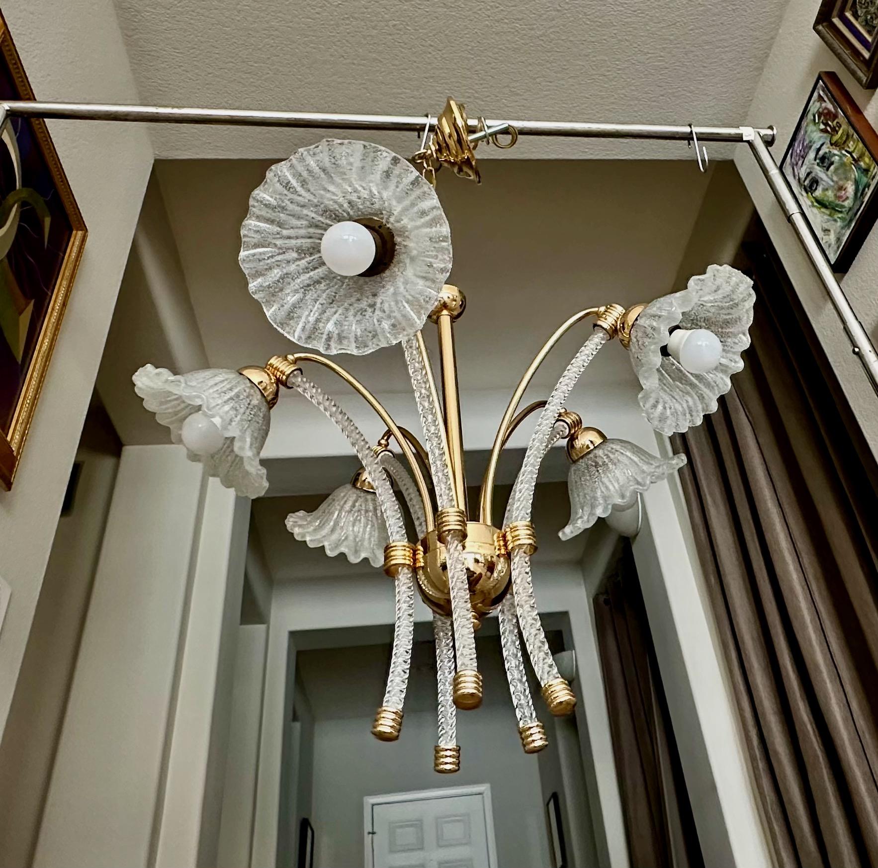 Milieu du XXe siècle Barovier Murano 5 Arm Twisted Glass Chandelier en vente