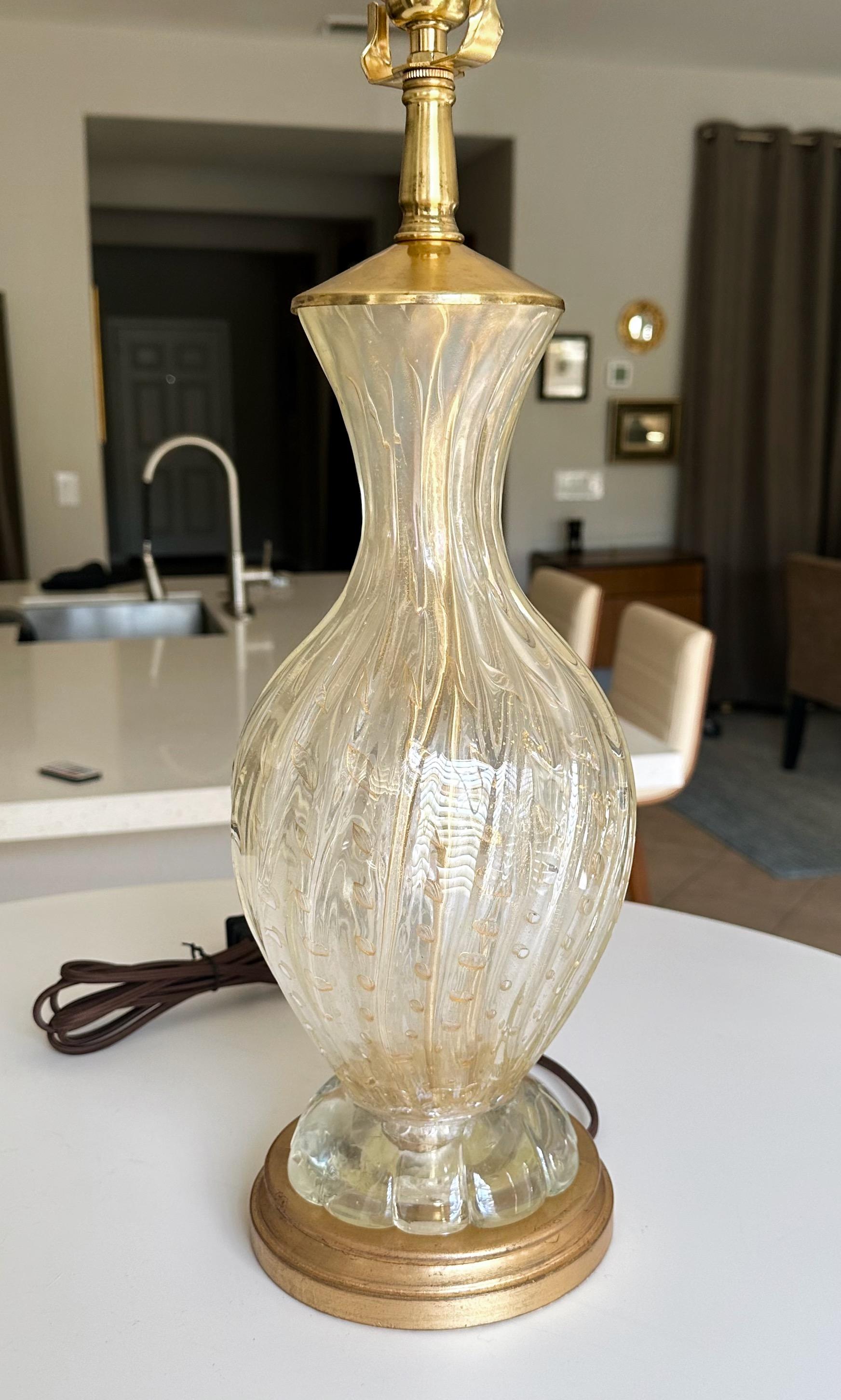 Barovier Murano Gold & Bubbles Table Lamp In Good Condition For Sale In Palm Springs, CA