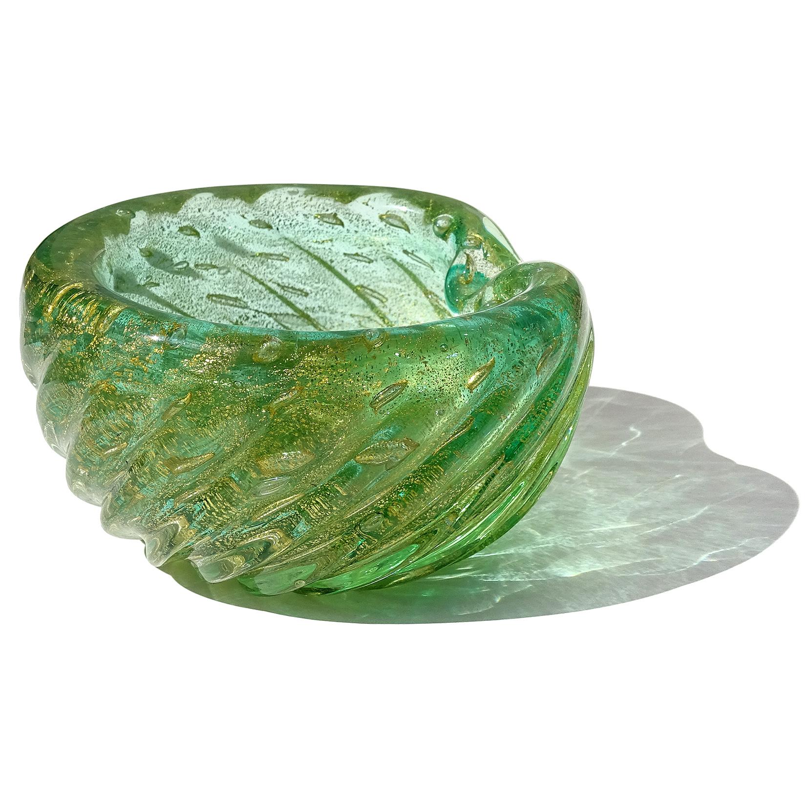 Beautiful vintage Murano hand blown green, controlled bubbles, gold flecks Italian art glass personal ashtray, bowl. Documented to the Barovier e Toso company. Created in a 