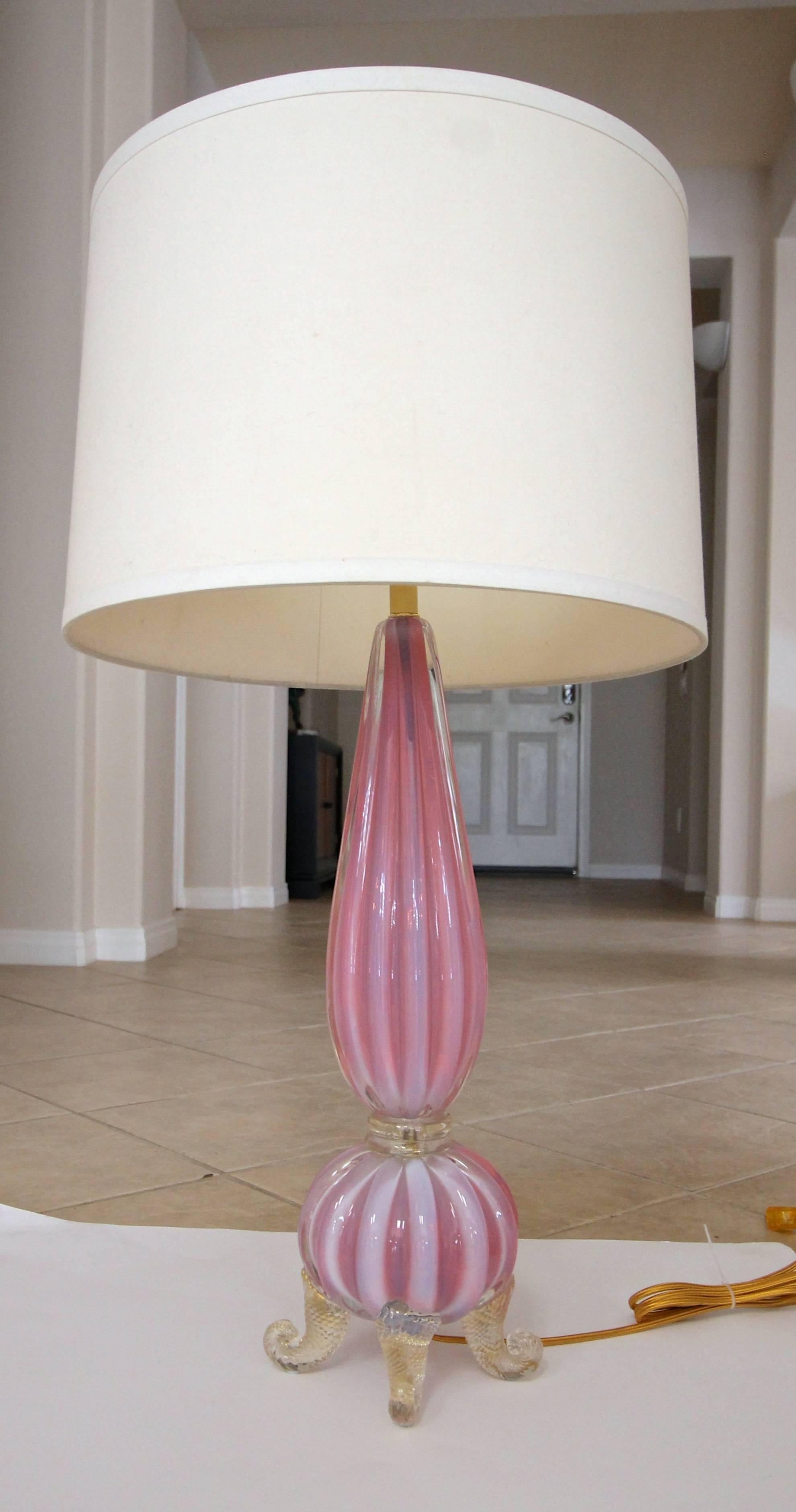 Barovier Murano Pink Opalescent and Gold Glass Footed Table Lamp 7