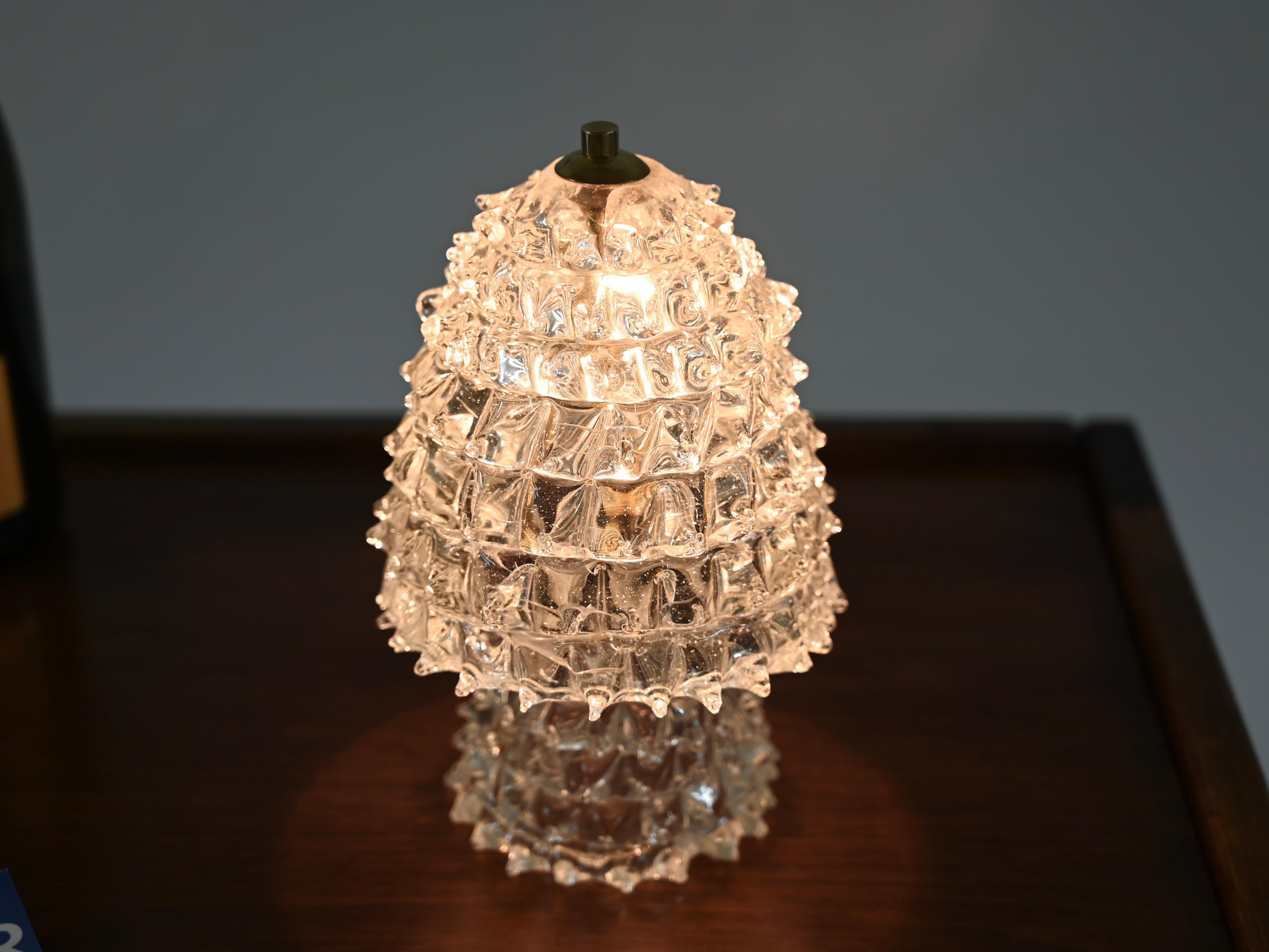 Lampada da tavolo in vetro di Murano e ottone 