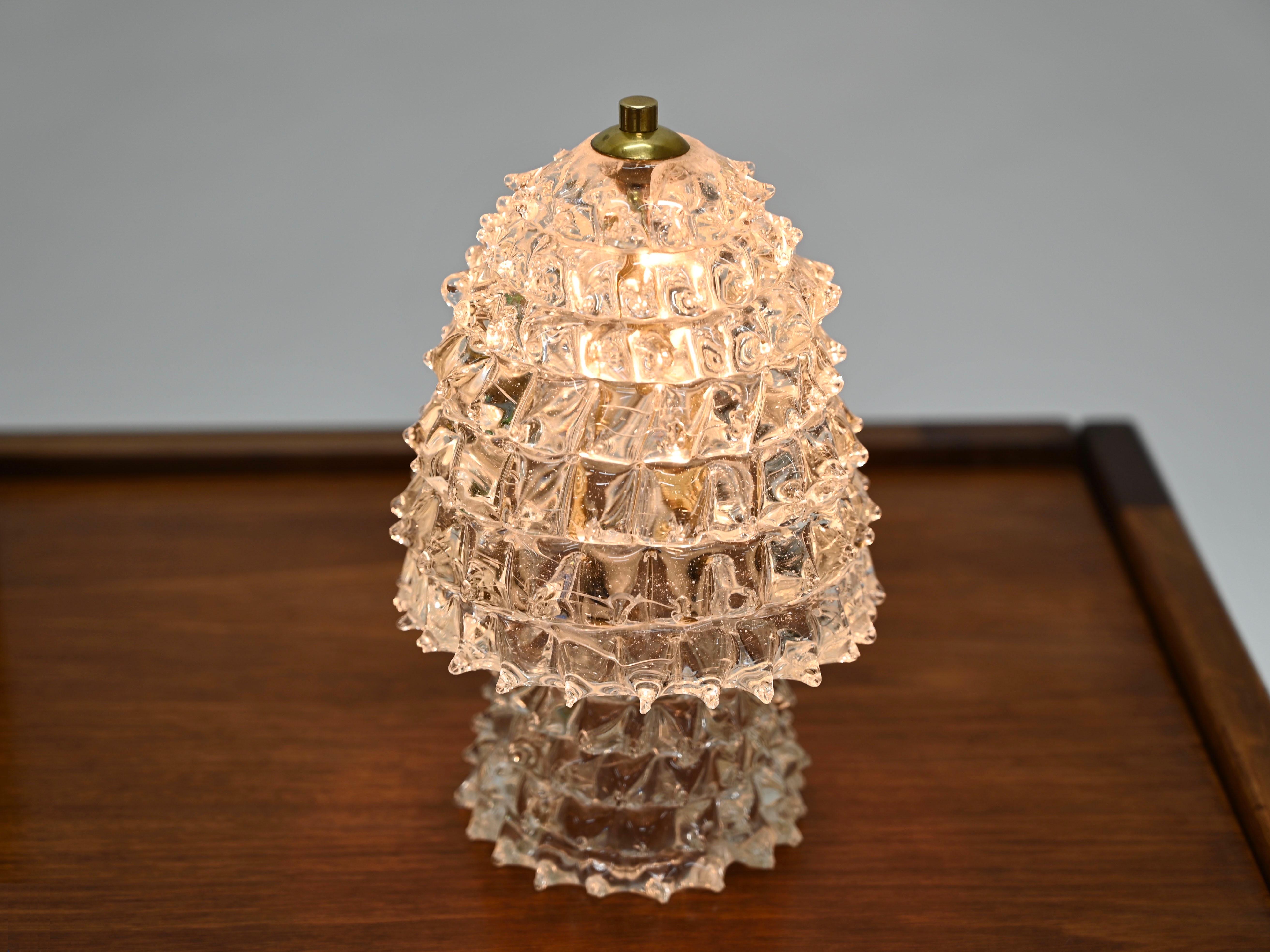 Mid-Century moderno Lampada da tavolo in vetro di Murano e ottone 