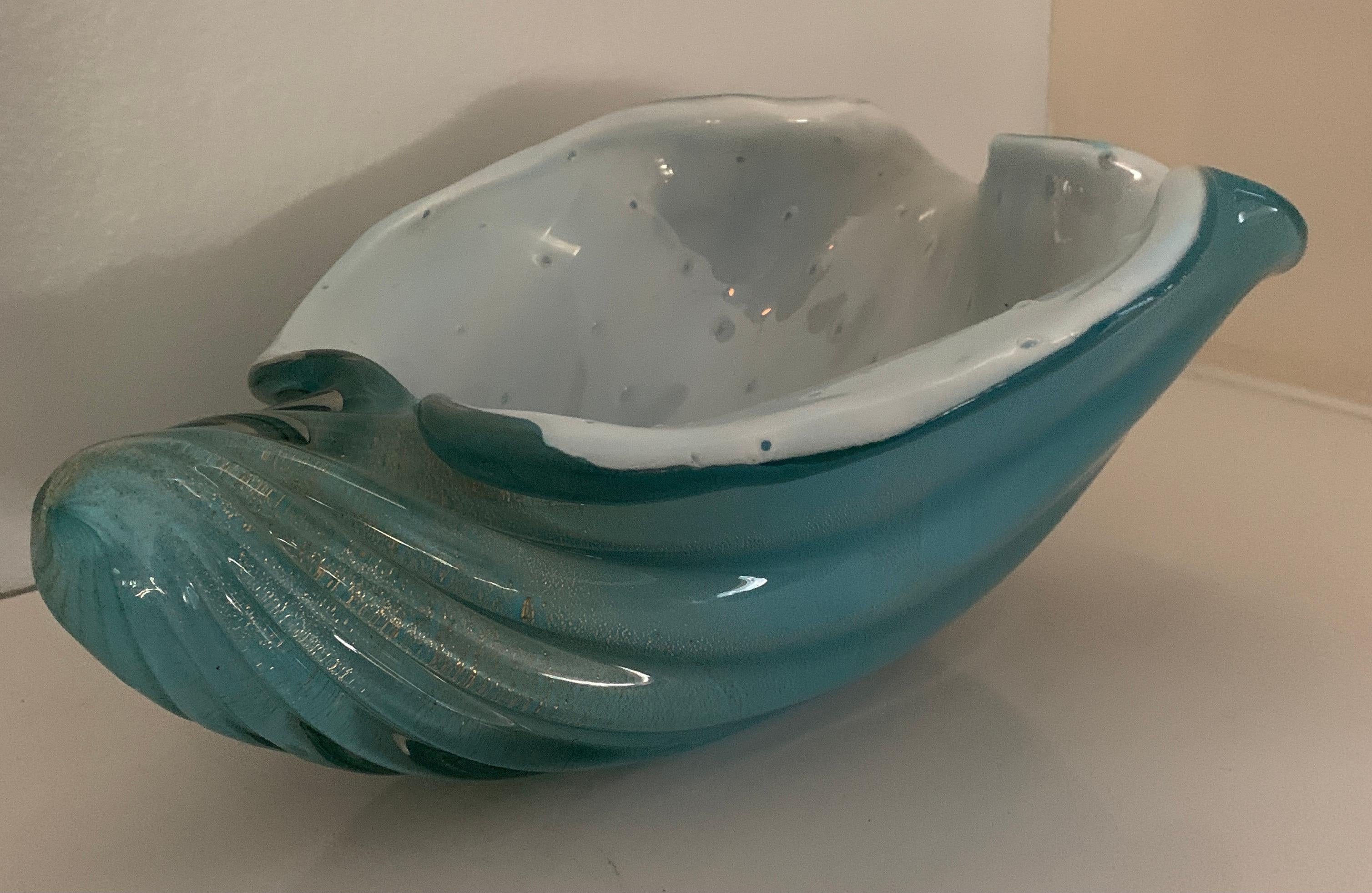 Mid-Century Modern Barovier Murano Shell Bowl Of Blue Glass Gold Flecks and White Interior For Sale