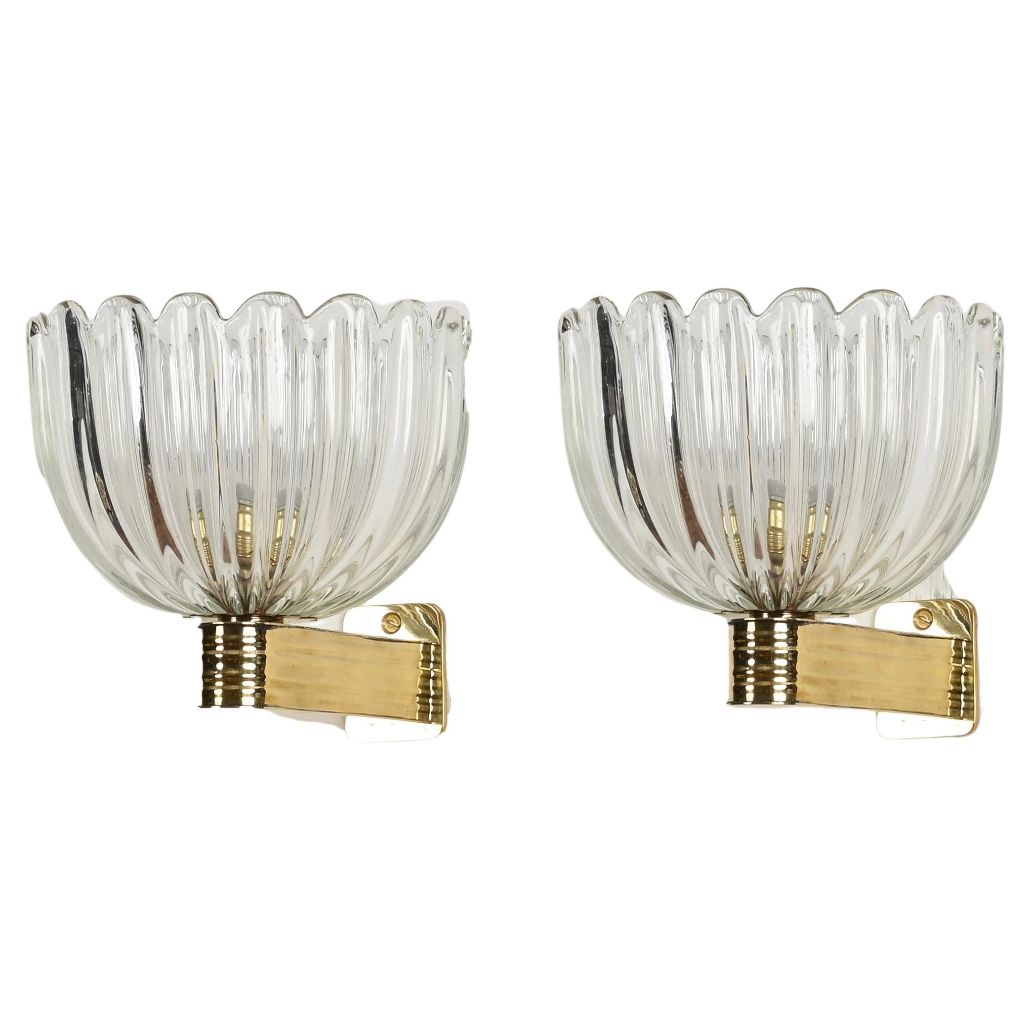 Barovier Pareja de candelabros florales de cristal de Murano y latón, Italia Década de 1940