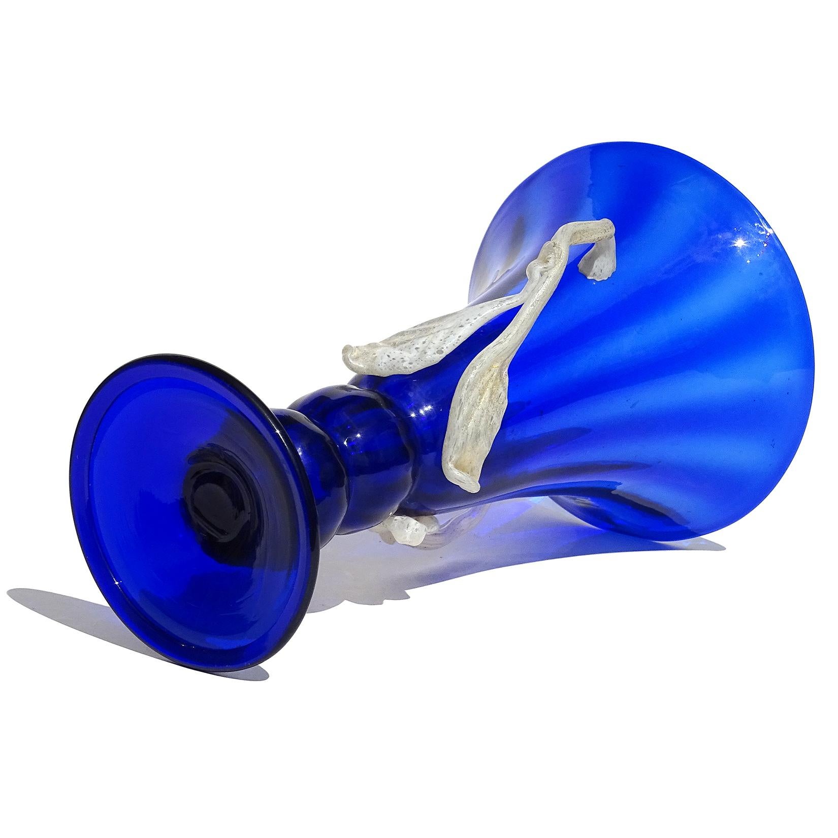 Barovier Seguso Ferro Murano Azul Blanco Florero decorativo italiano de cristal artístico en Bueno estado para la venta en Kissimmee, FL