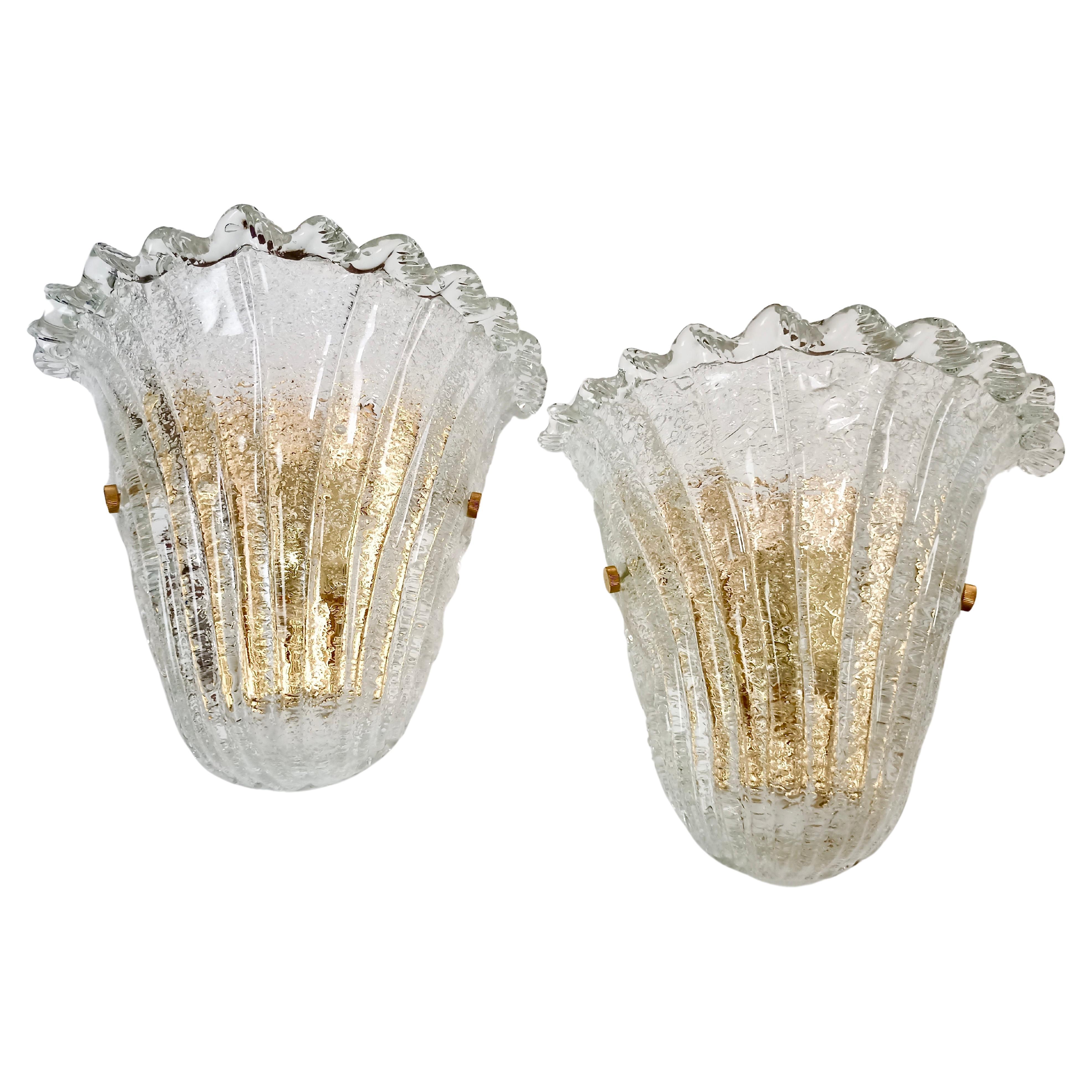 Barovier style 80s Murano art Graniglia glass classical wall lamps. Set of two.