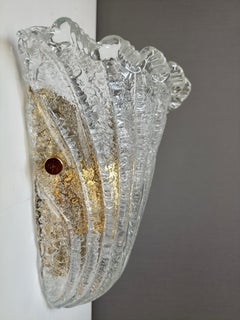 Barovier style 90s classical Murano art glass Graniglia single wall lamp.