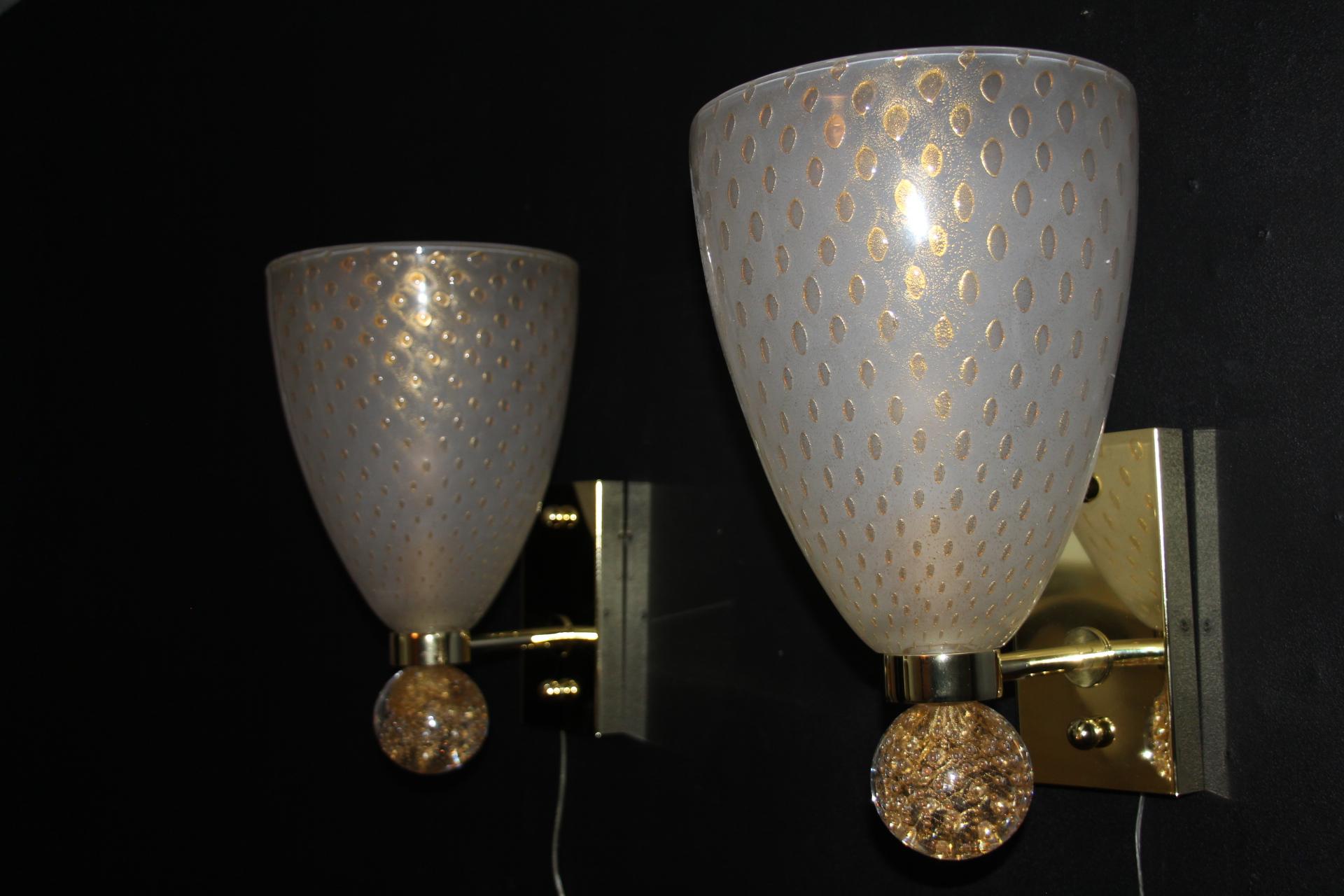 Italian Barovier Style Murano Glass Sconces with Golden Flakes and Bubbles, Wall Lights For Sale