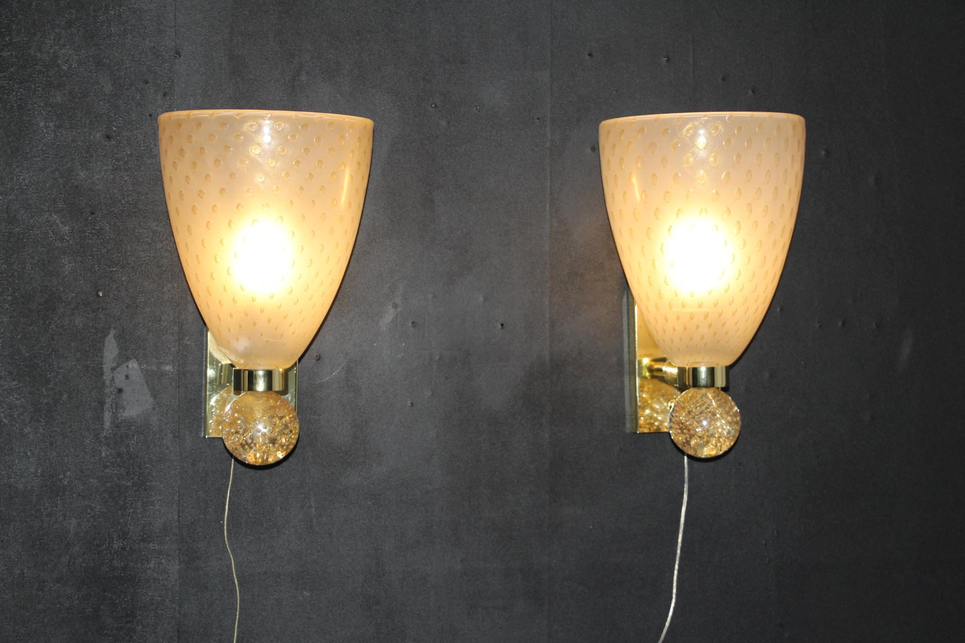 Barovier Style Murano Glass Sconces with Golden Flakes and Bubbles, Wall Lights For Sale 1