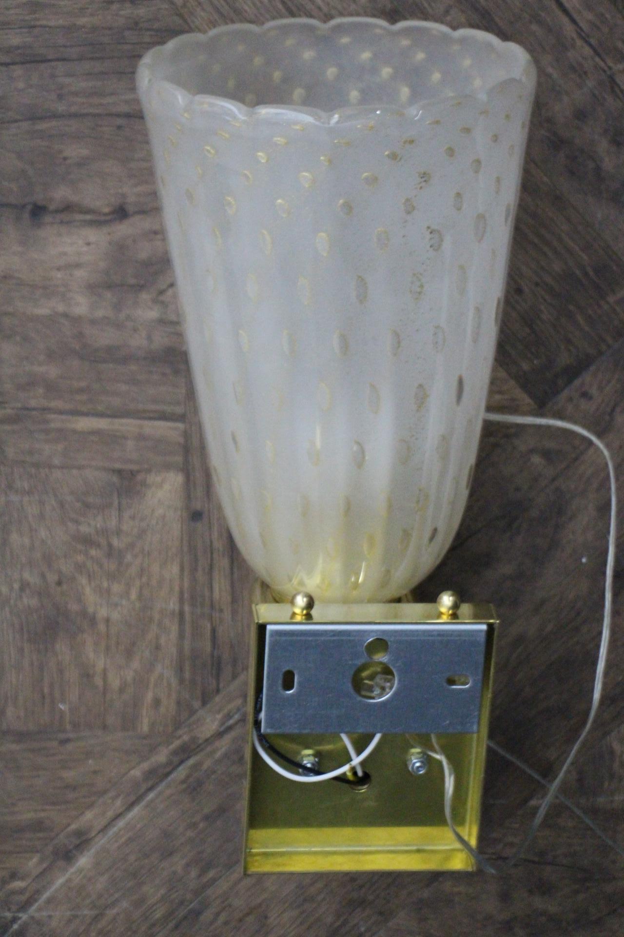 Barovier Style Murano Pulegoso Gold Glass Sconces , Golden Flakes Wall Lights For Sale 3