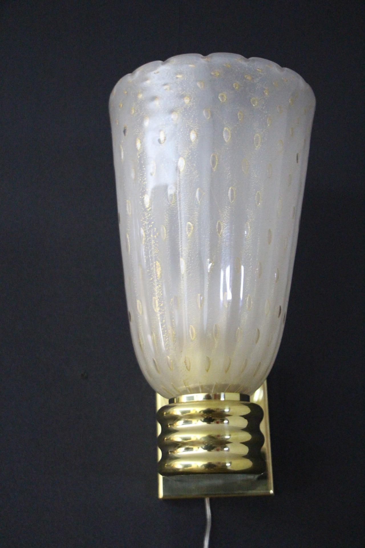 Italian Barovier Style Murano Pulegoso Gold Glass Sconces , Golden Flakes Wall Lights For Sale