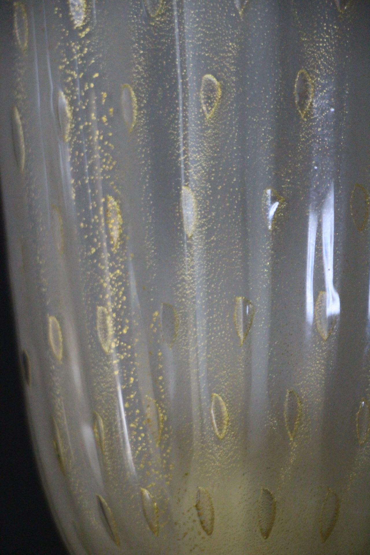 Barovier Style Murano Pulegoso Gold Glass Sconces , Golden Flakes Wall Lights In Excellent Condition For Sale In Saint-Ouen, FR