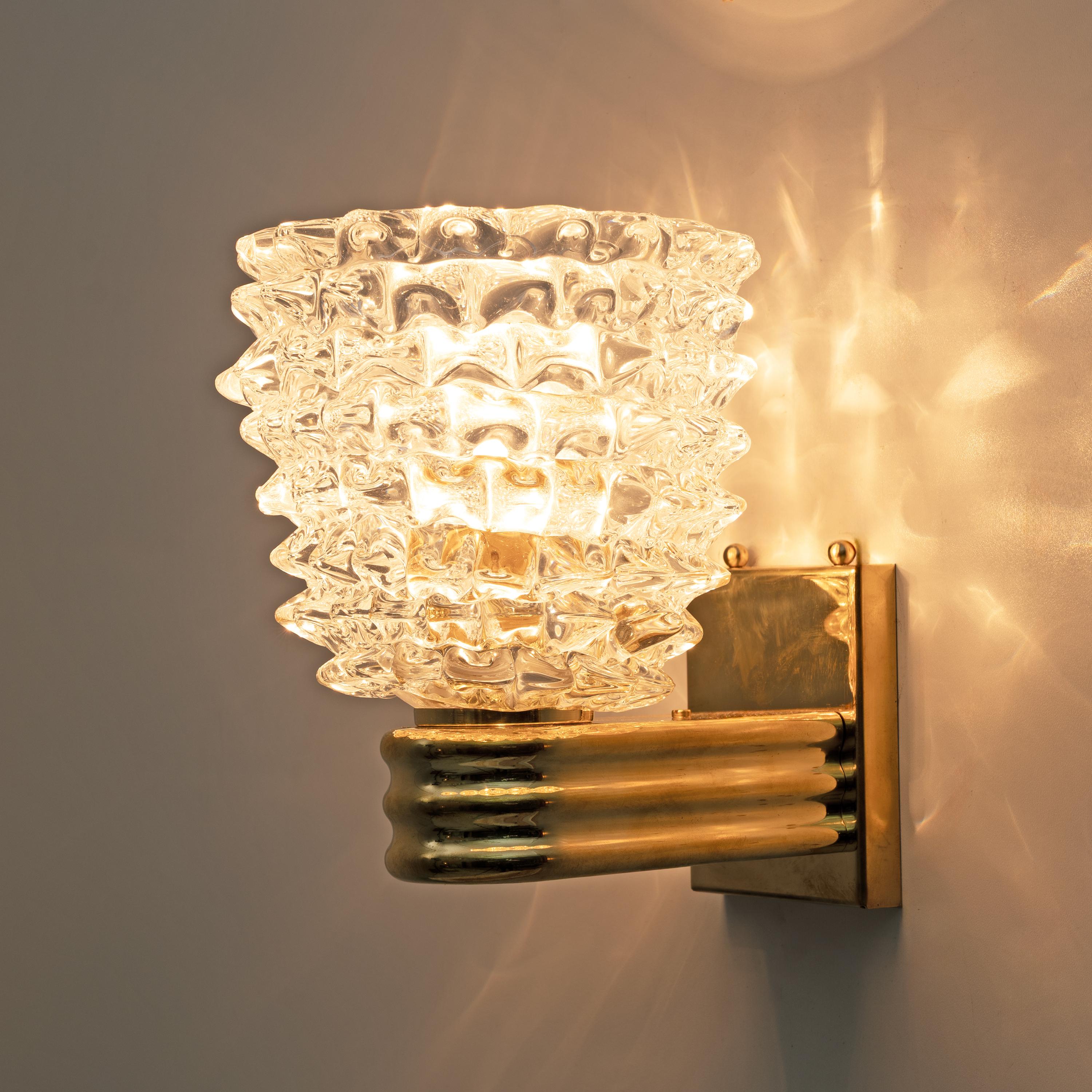 Art Deco Barovier & Toso Art Dèco Style Brass and Rostrato Murano Glass Big Sconces, Pair For Sale