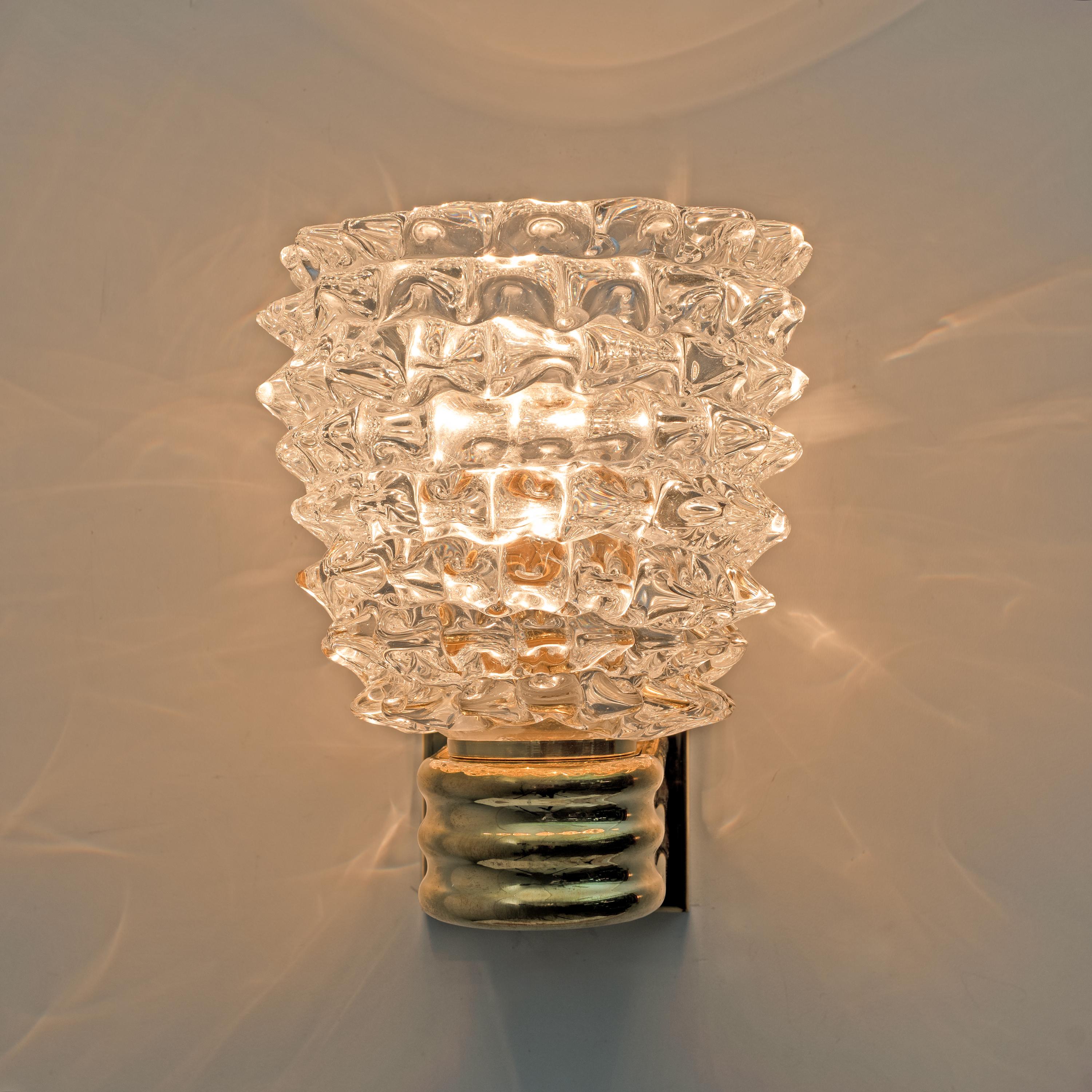 Contemporary Barovier & Toso Art Dèco Style Brass and Rostrato Murano Glass Big Sconces, Pair For Sale
