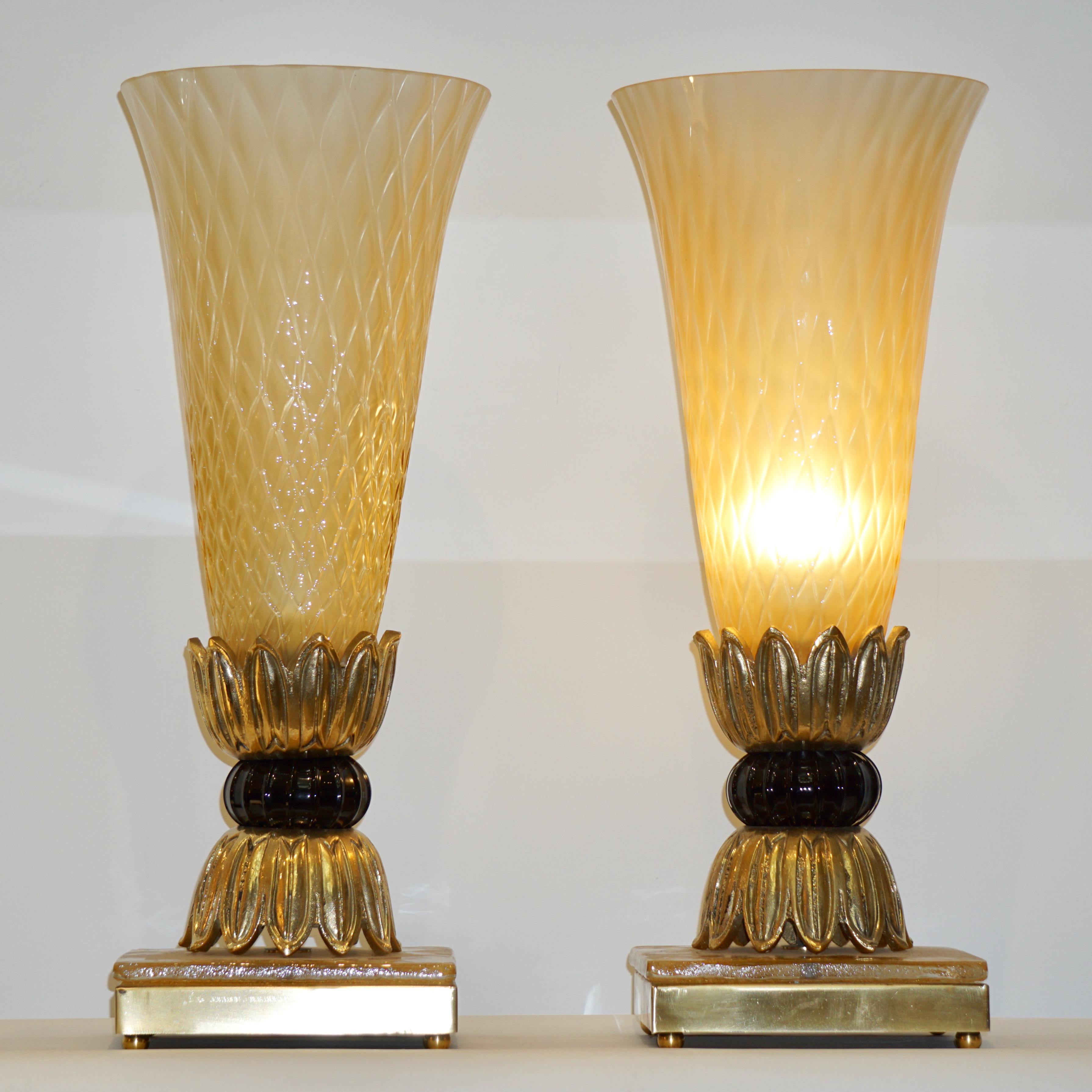 Barovier Toso Art Deco Style Pair of Brass and Gold Honeycomb Murano Glass Lamps 5