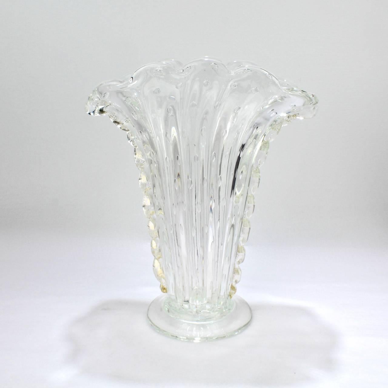 Mid-Century Modern Barovier & Toso Bullicante Clear and Gold Foil Murano Glass Fan Flower Vase For Sale