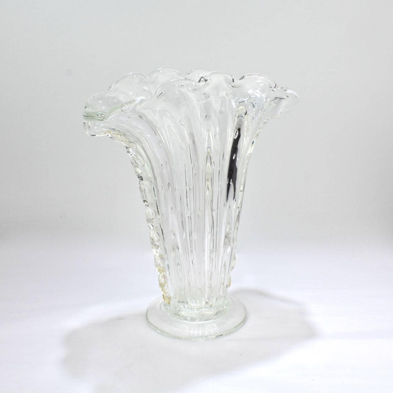 20th Century Barovier & Toso Bullicante Clear and Gold Foil Murano Glass Fan Flower Vase For Sale