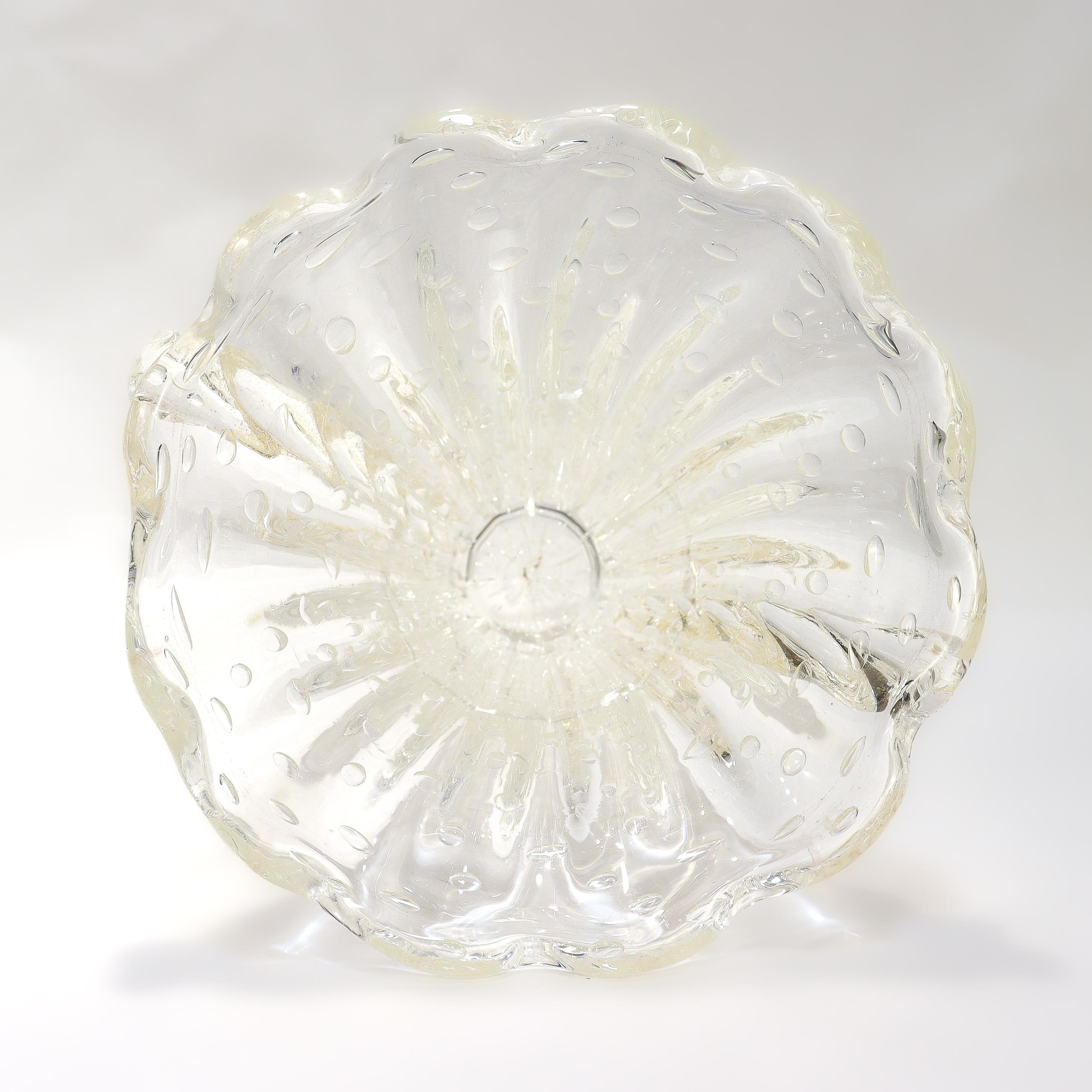 Barovier & Toso Bullicante Blumenvase aus klarem Murano-Glas mit Goldfolie (Glaskunst) im Angebot