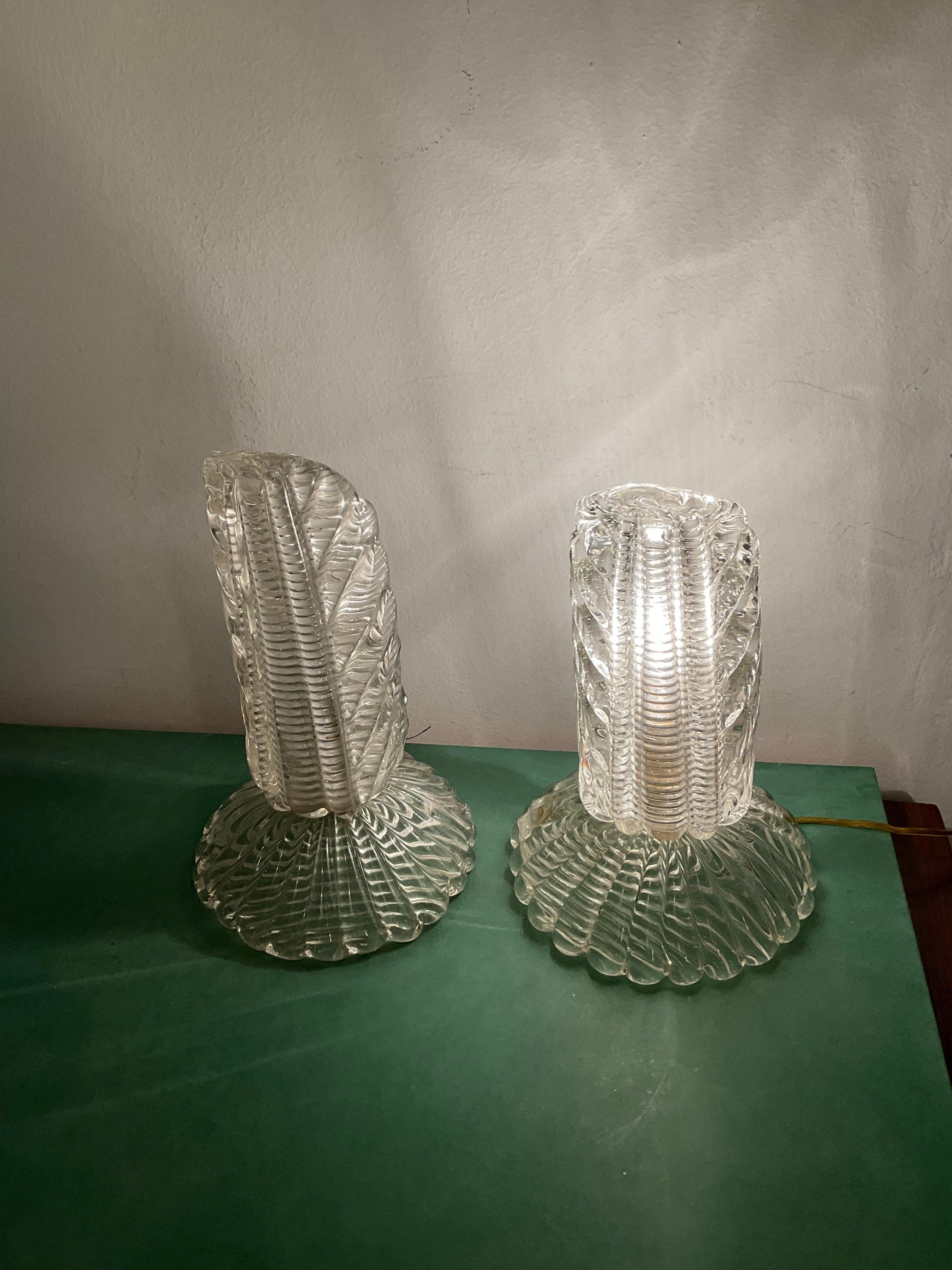 BAROVIER &TOSO - Paire d'abat-jour de table, réalisés dans les années 1930 par la verrerie de Murano BAROVIER&TOSO, dessinés par ERCOLE BAROVIER, sont en verre de Murano en parfait état et en état de marche.