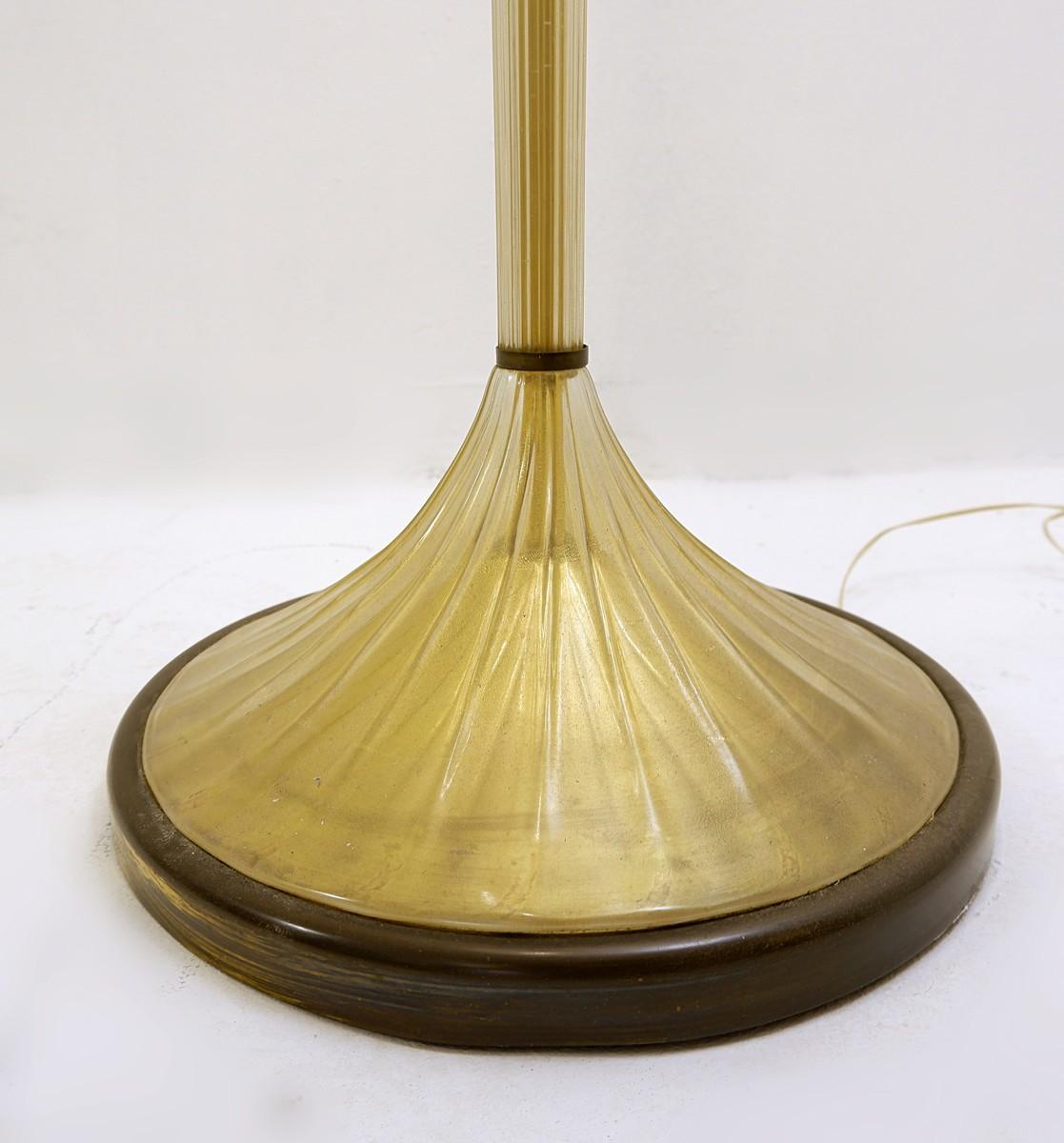 Mid-Century Modern Barovier & Toso ‘Cordonato D’Oro’ Murano Table Lamp, 1950s For Sale