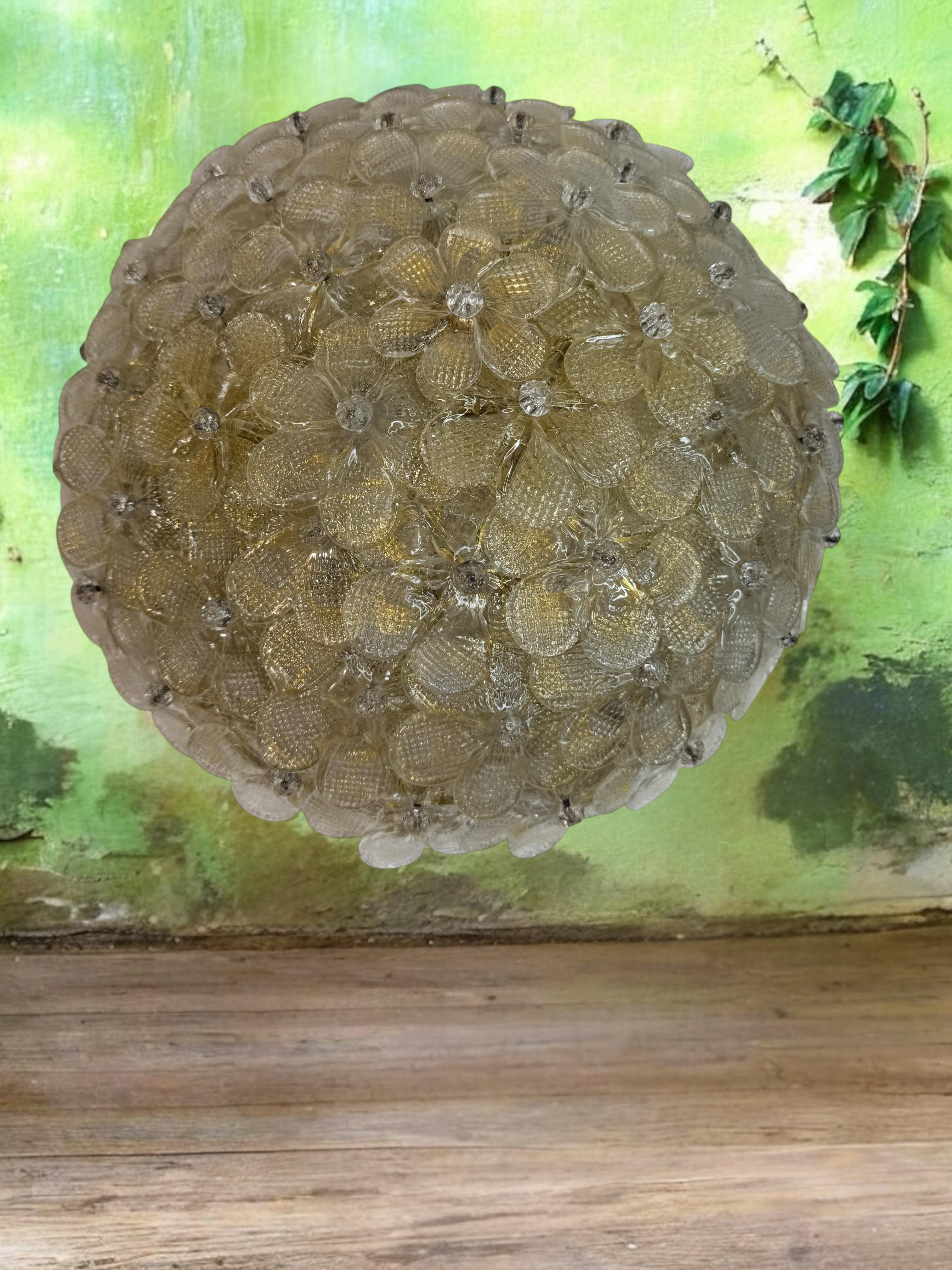 Barovier Toso Flush Mount Murano Glass Gold and Clear Color Flowers, 1960s For Sale 4