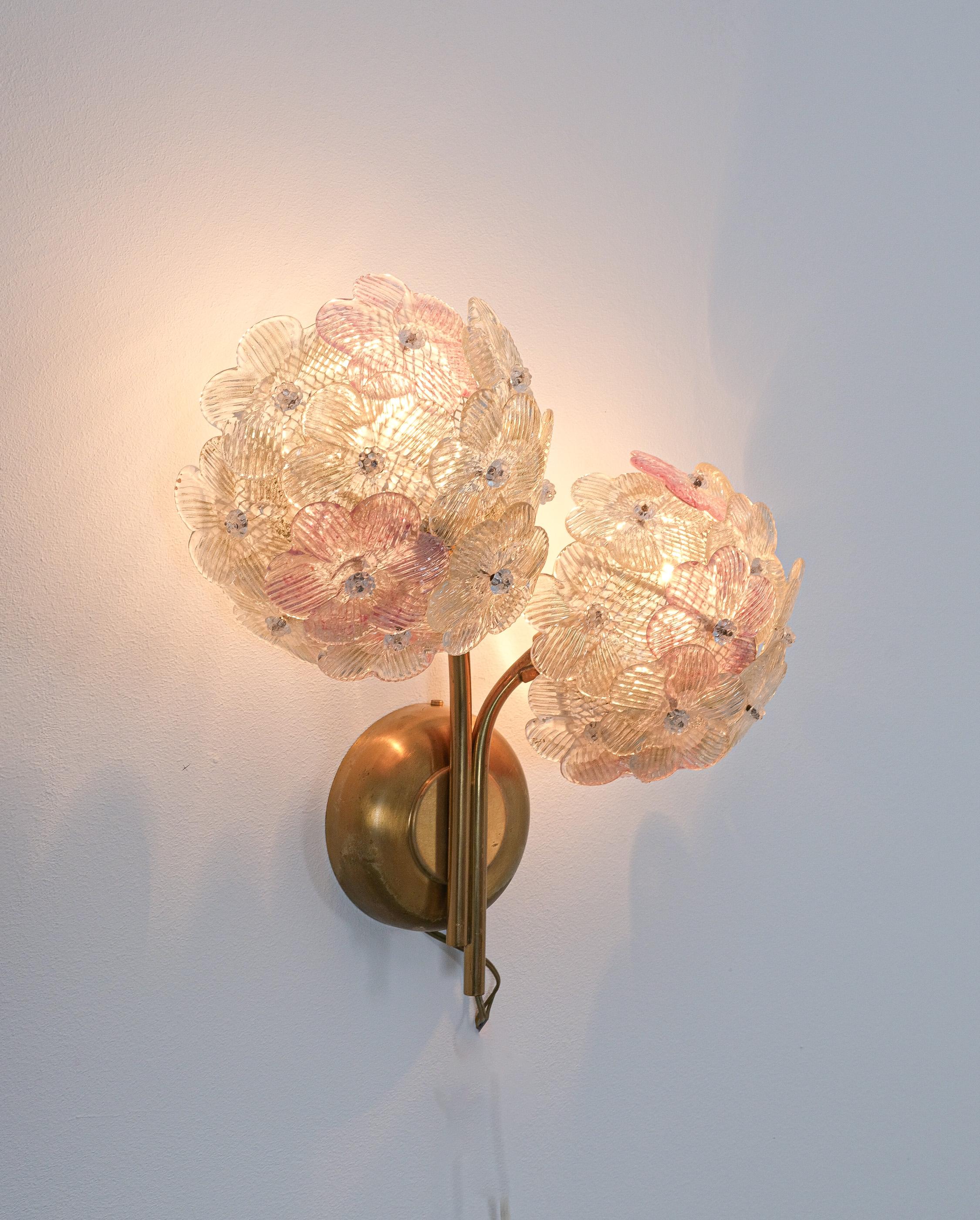 Barovier & Toso Glass Flower Wall Lights Sconces, Italy Mid Century For Sale 3