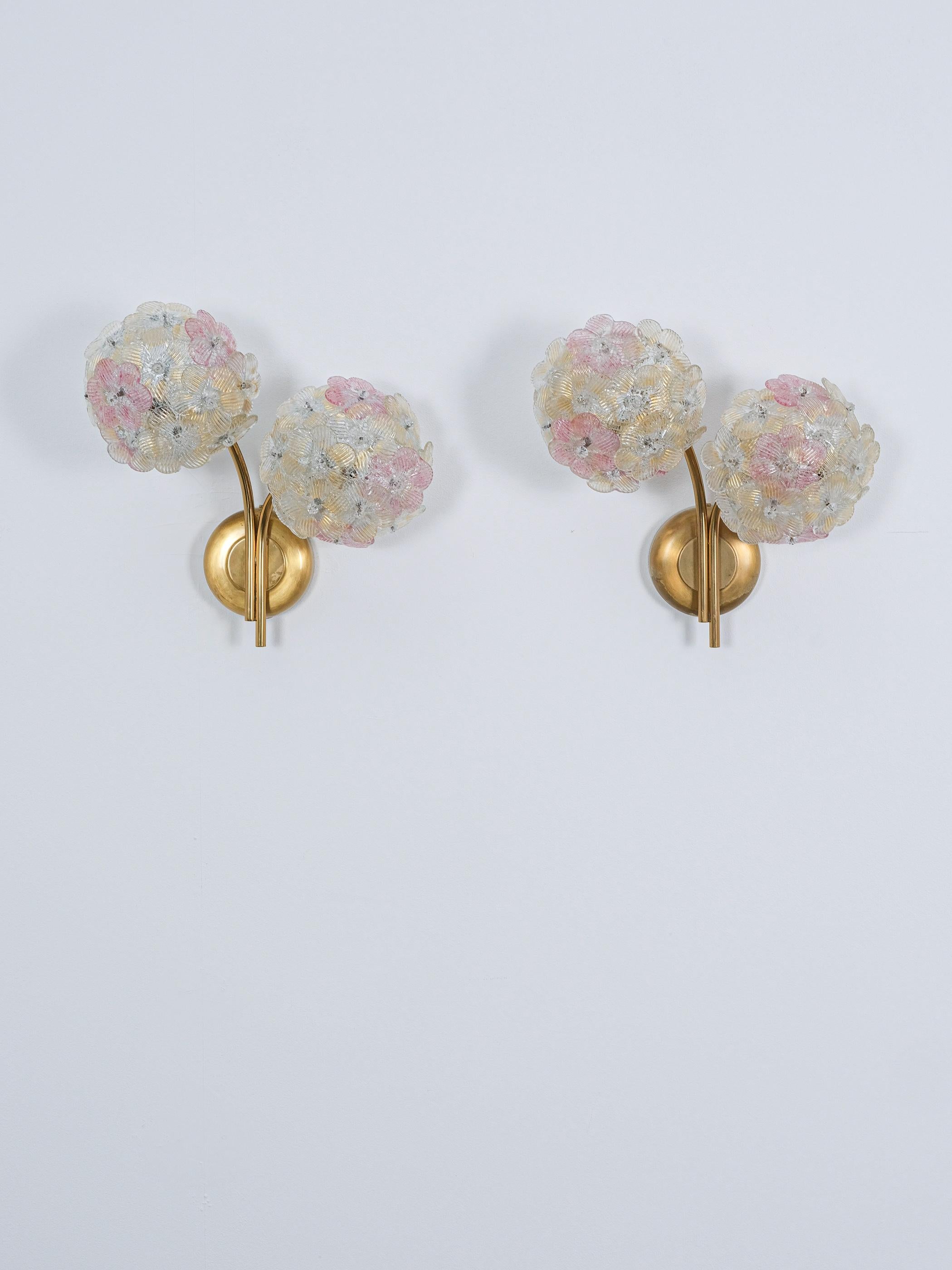 Barovier & Toso Glass Flower Wall Lights Sconces, Italy Mid Century For Sale 1