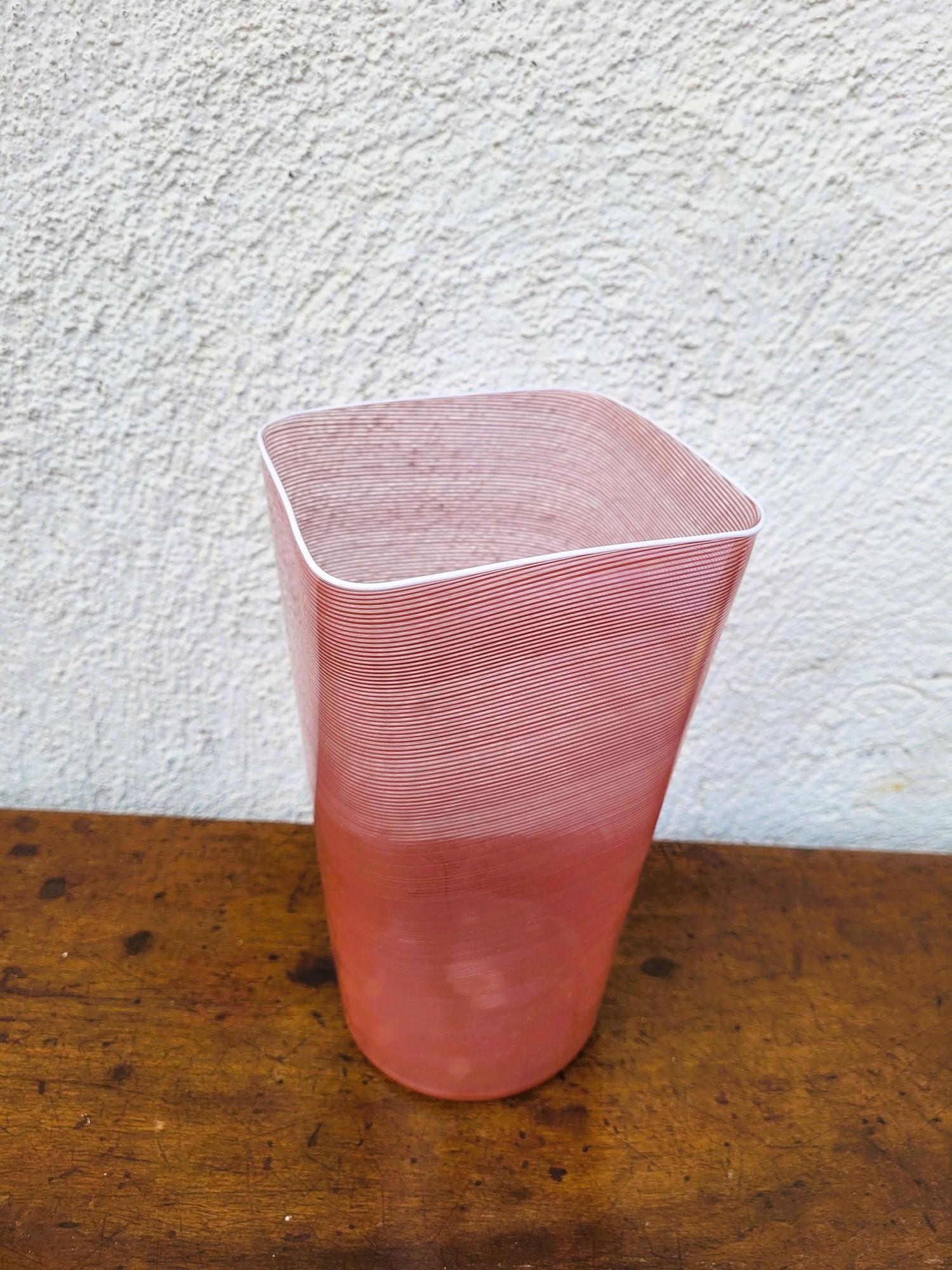 Mid-Century Modern Barovier & Toso, vase en verre filigrane, 20ème siècle en vente