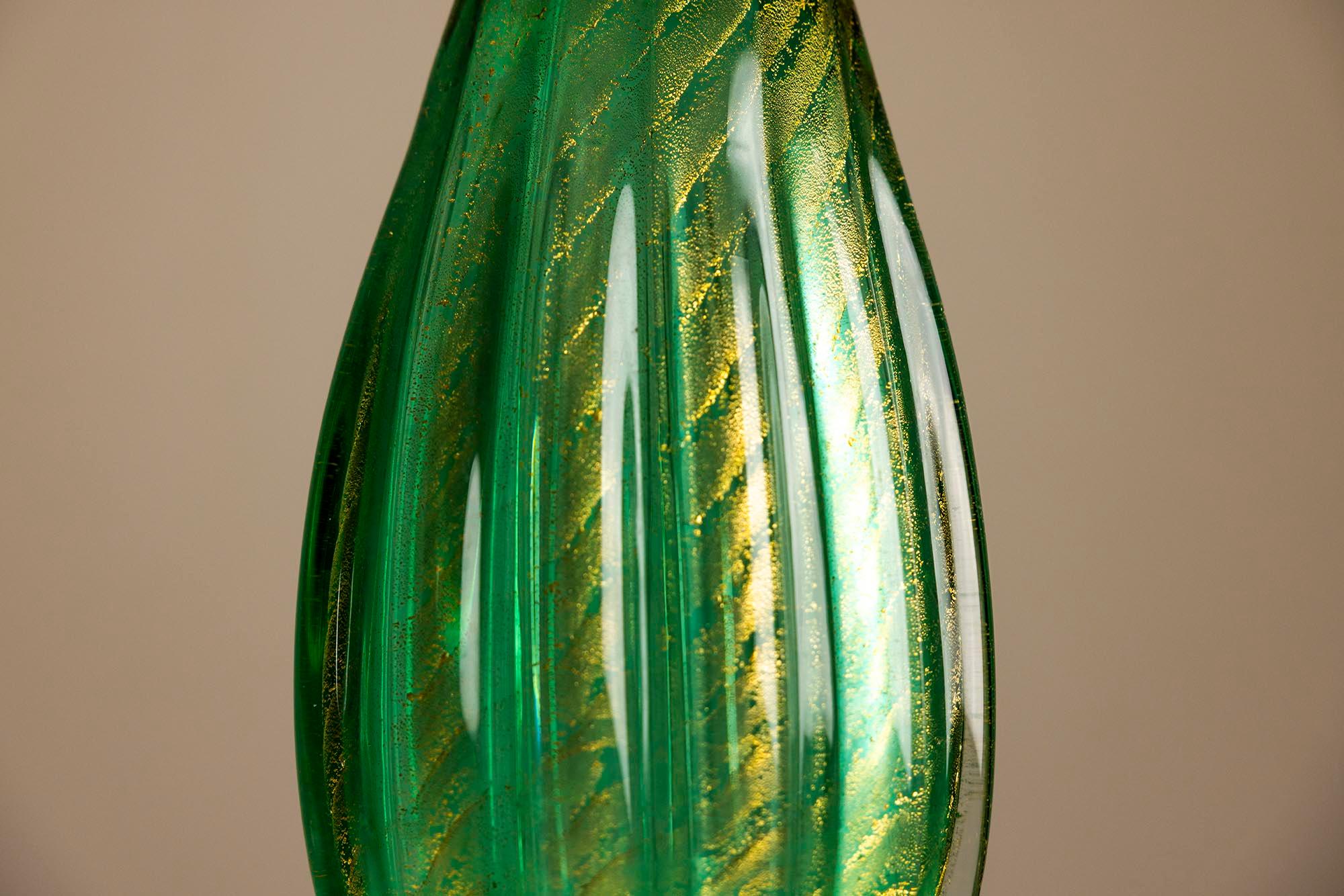 Art Deco Barovier & Toso Green Oval-shaped Coronato d’Oro Vase, Italy 1930 For Sale