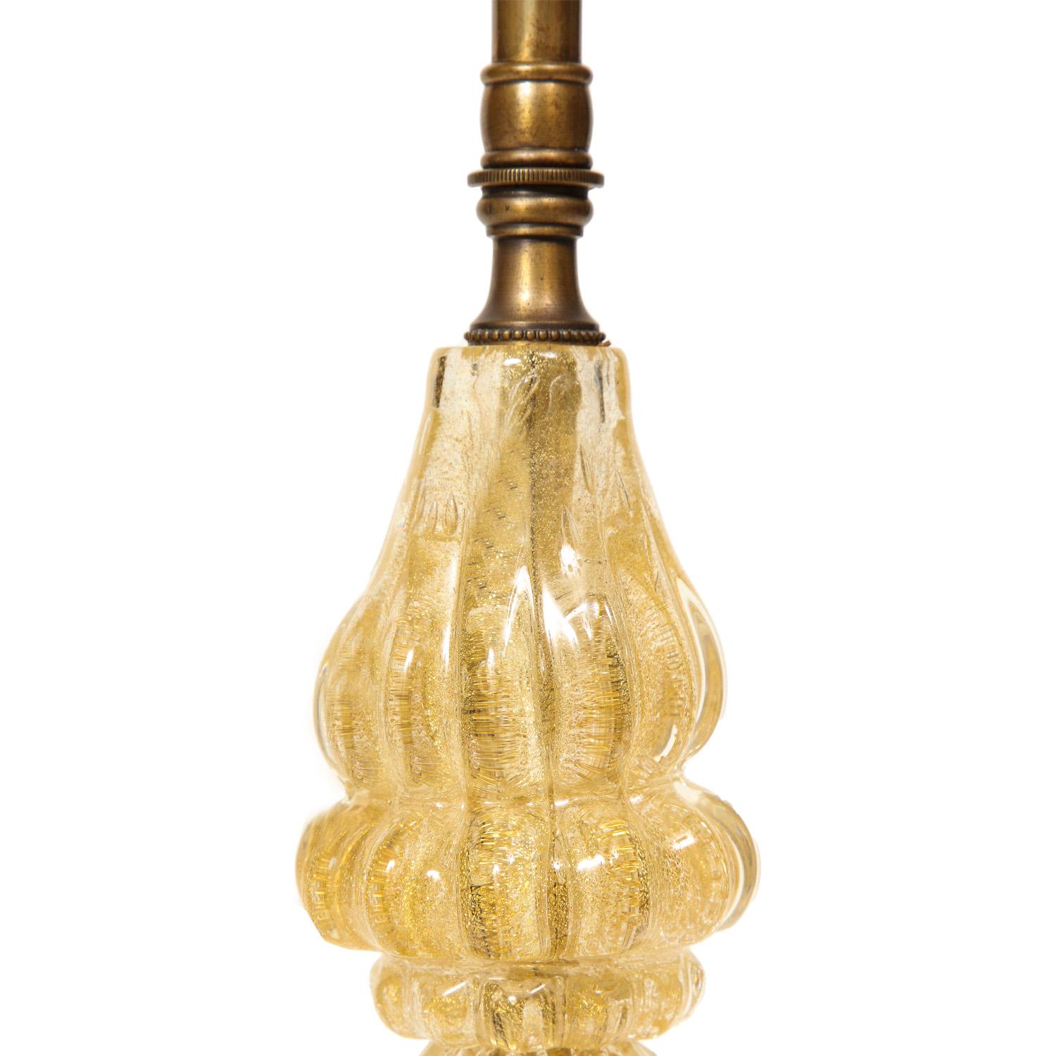 Hand-Crafted Barovier & Toso Hand Blown Murano Glass Table Lamp with Avventurina, 1950s For Sale