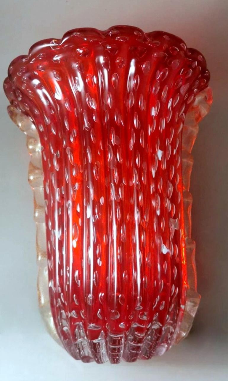 Barovier & Toso Italian Red Murano Glass Vase With Gold Decorations In Good Condition For Sale In Prato, Tuscany