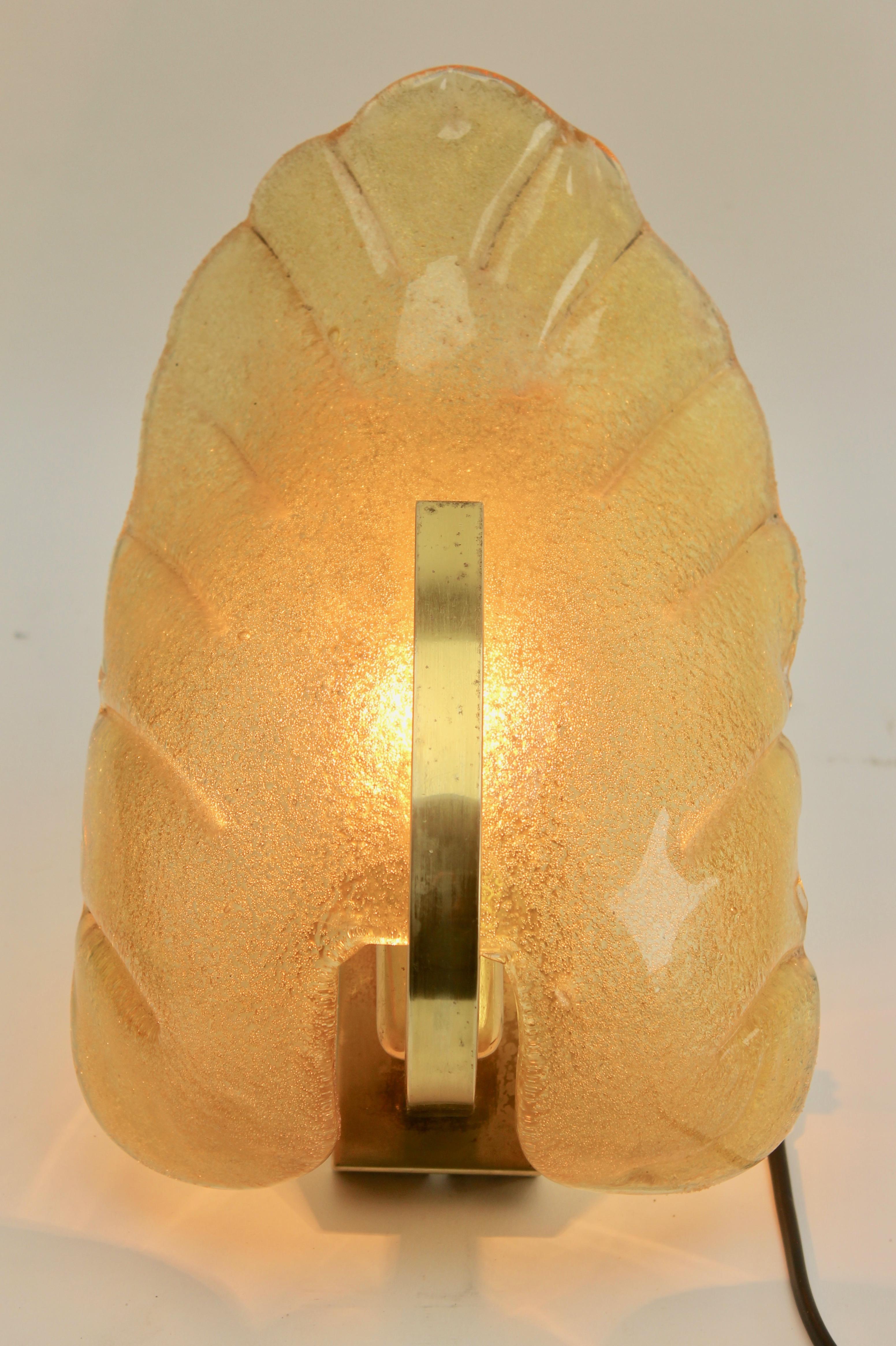 Art Deco Barovier & Toso Large Murano Art Glass Leaf Sconces 'Wall-Lights', circa 1970s