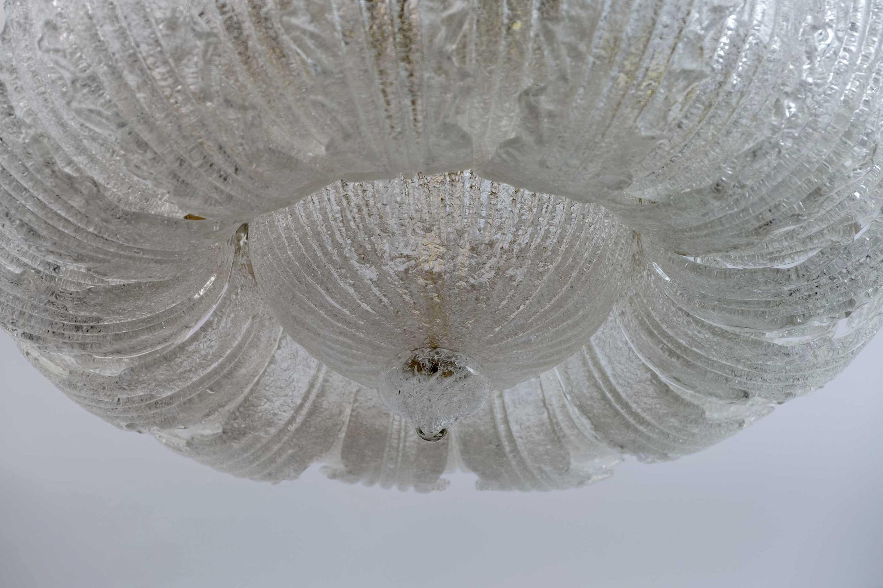 Barovier & Toso Mid-Century Modern Brass and Murano Glass Ceiling Light For Sale 5