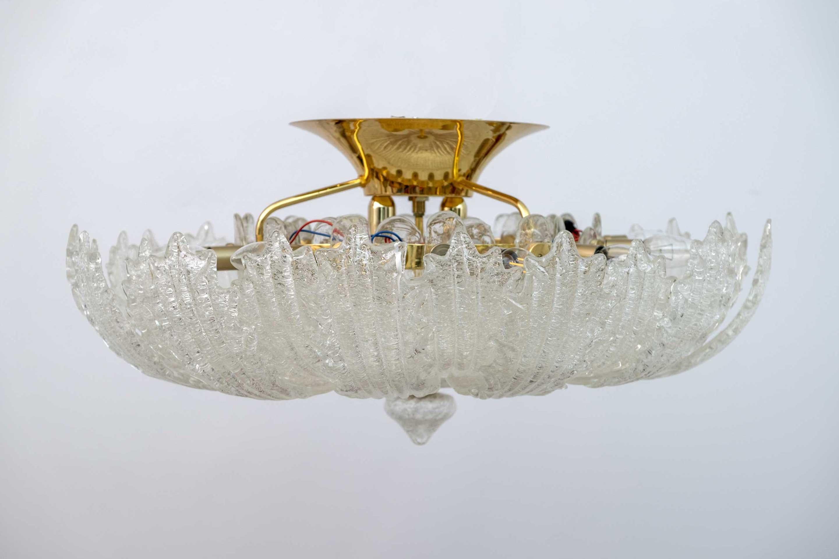 Late 20th Century Barovier & Toso Mid-Century Modern Brass and Murano Glass Ceiling Light For Sale
