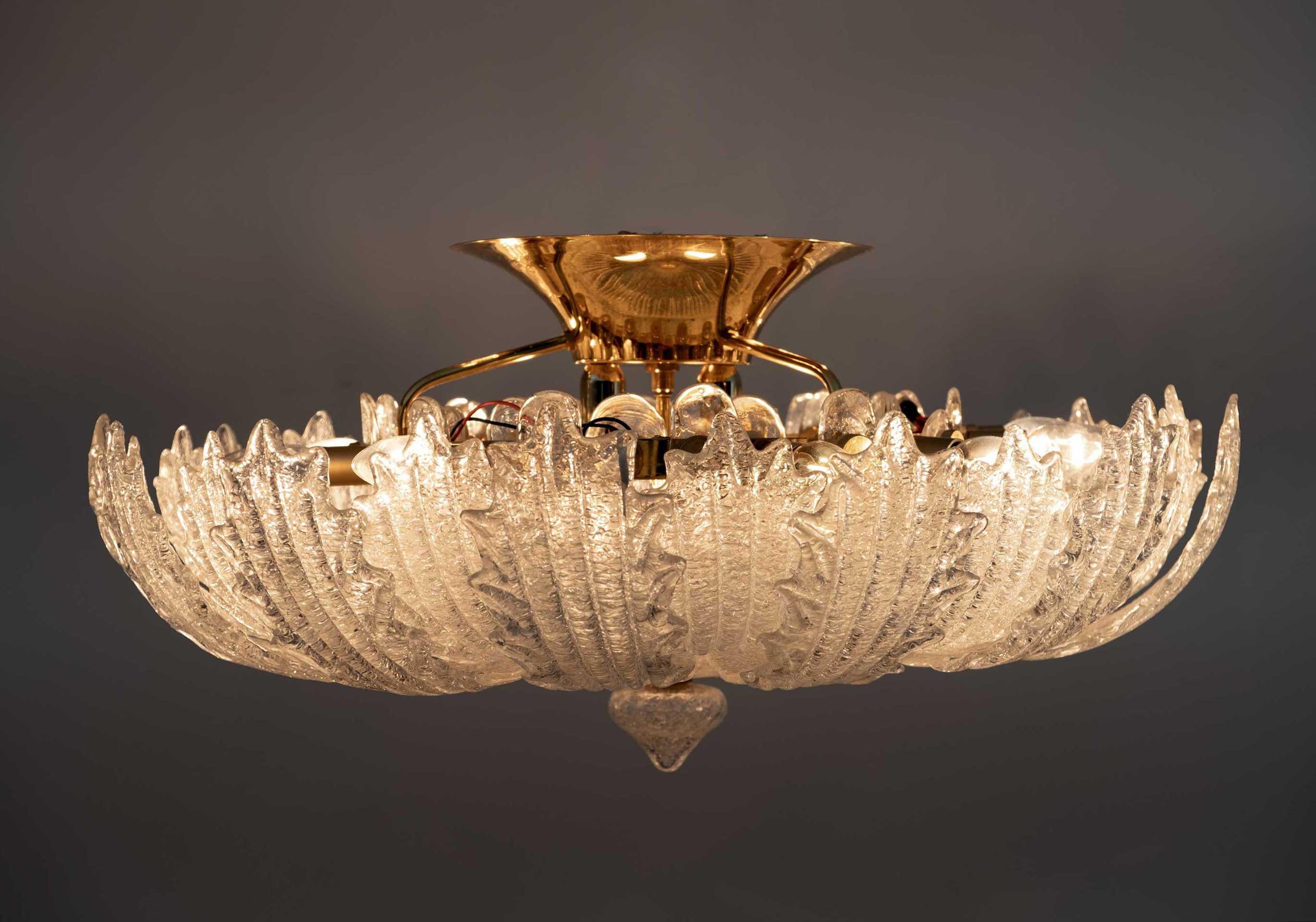 Barovier & Toso Mid-Century Modern Brass and Murano Glass Ceiling Light For Sale 4