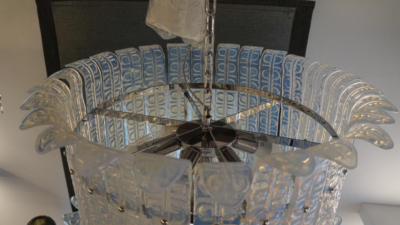 Art Glass Barovier & Toso Mid-Century Modern Opaline Murano Glass Chandelier, 1972 For Sale