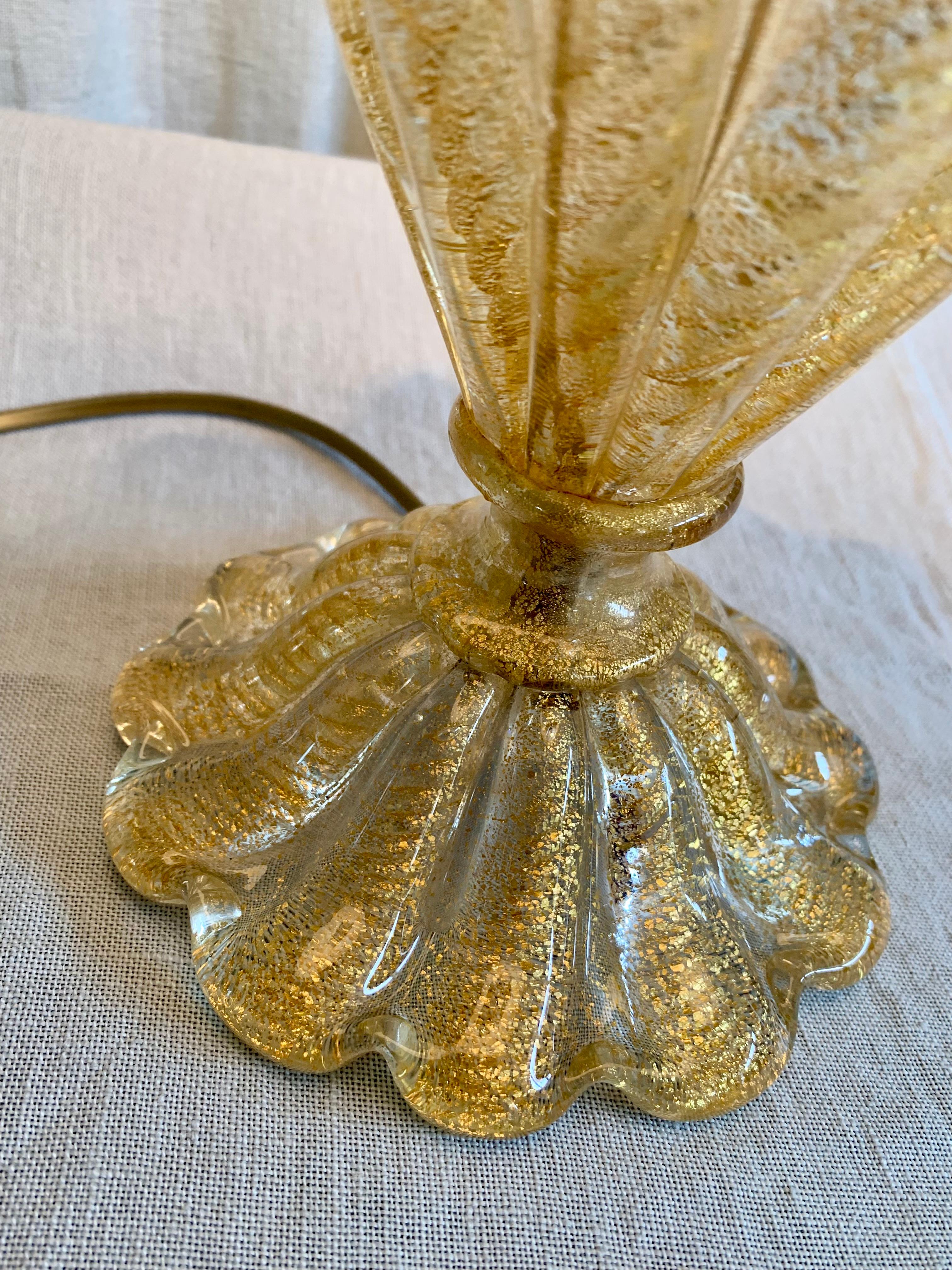 Mid-20th Century Barovier & Toso - Murano 1950S Gold Dust Glass Table Lamp For Sale