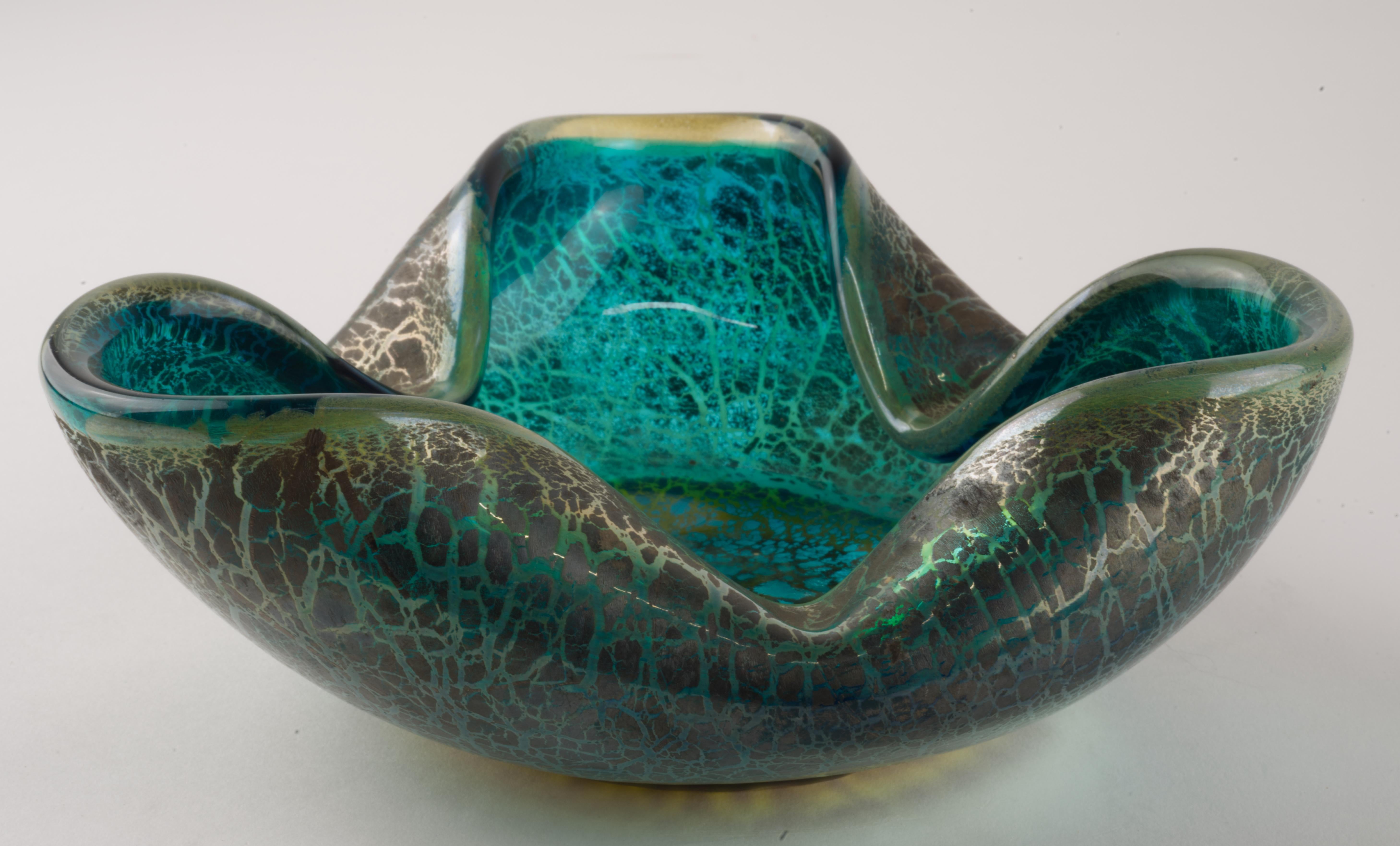 italien Barovier&Toso Murano Barbarico Freeform Ashtray or Bowl Blue Silver 1950s en vente