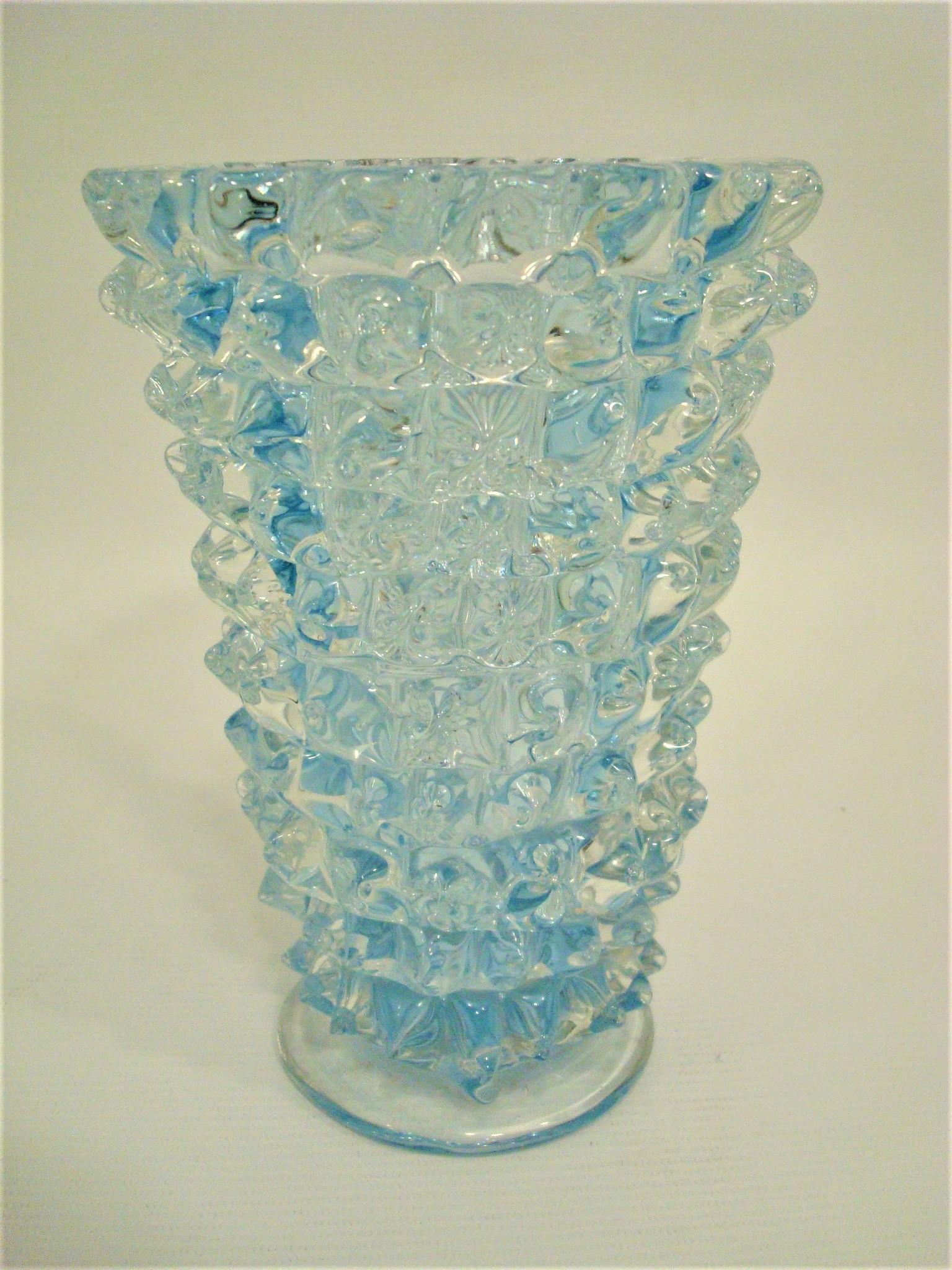 Barovier & Toso Murano Clear and light blue Rostrato glass vase, Italy, 1950s
Vintage / mid-century / Art Deco Blue Murano art glass vase made with rostrato technique by Ercole Barovier for Barovier e Toso.
This piece, unusual in this clear light