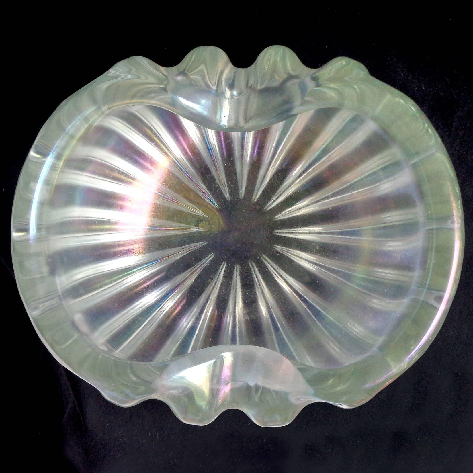 Hand-Crafted Barovier Toso Murano Clear Iridescent Italian Art Glass Chunky Ribbed Bowl For Sale