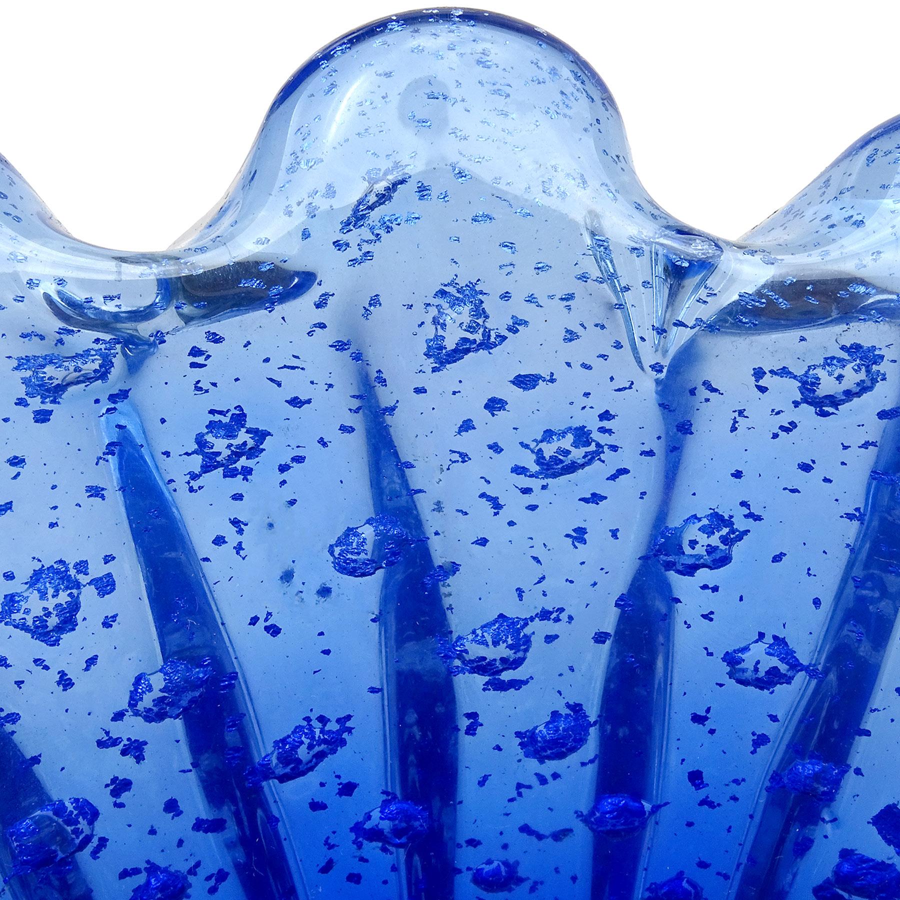 Italienische Muschelschale/Vase aus Muranoglas mit kobaltblauen Silberflecken von Barovier Toso im Zustand „Gut“ im Angebot in Kissimmee, FL