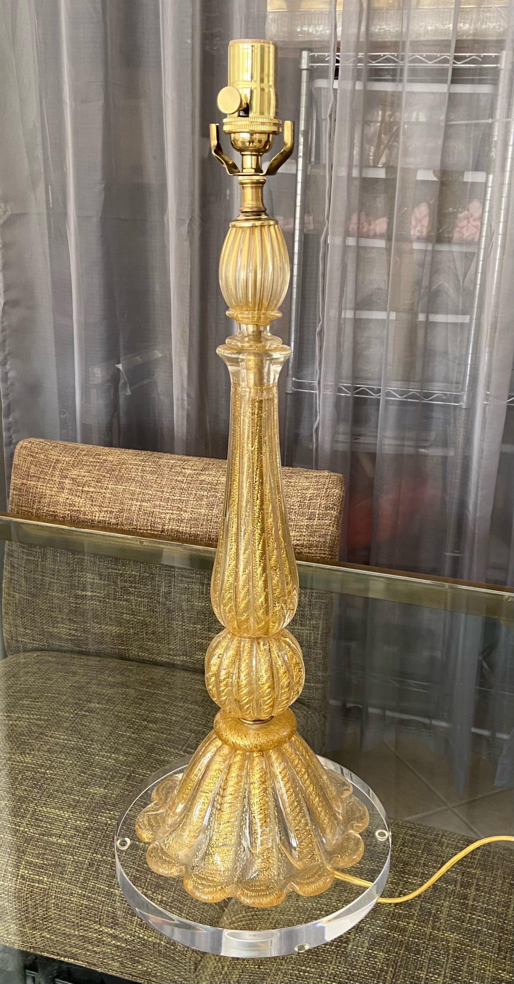 Brass Barovier & Toso Murano Coronado d'Oro Glass Table Lamp For Sale