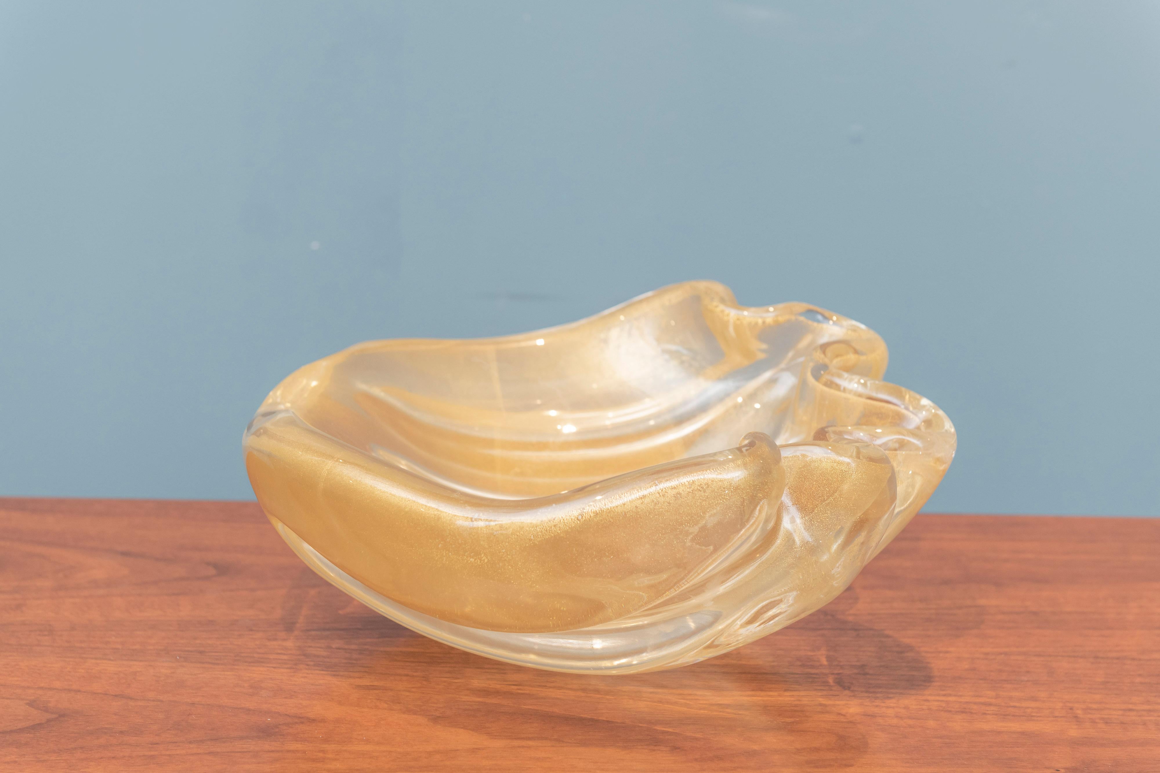 Mid-20th Century Barovier & Toso Murano Glass Clam Shell Bowl For Sale