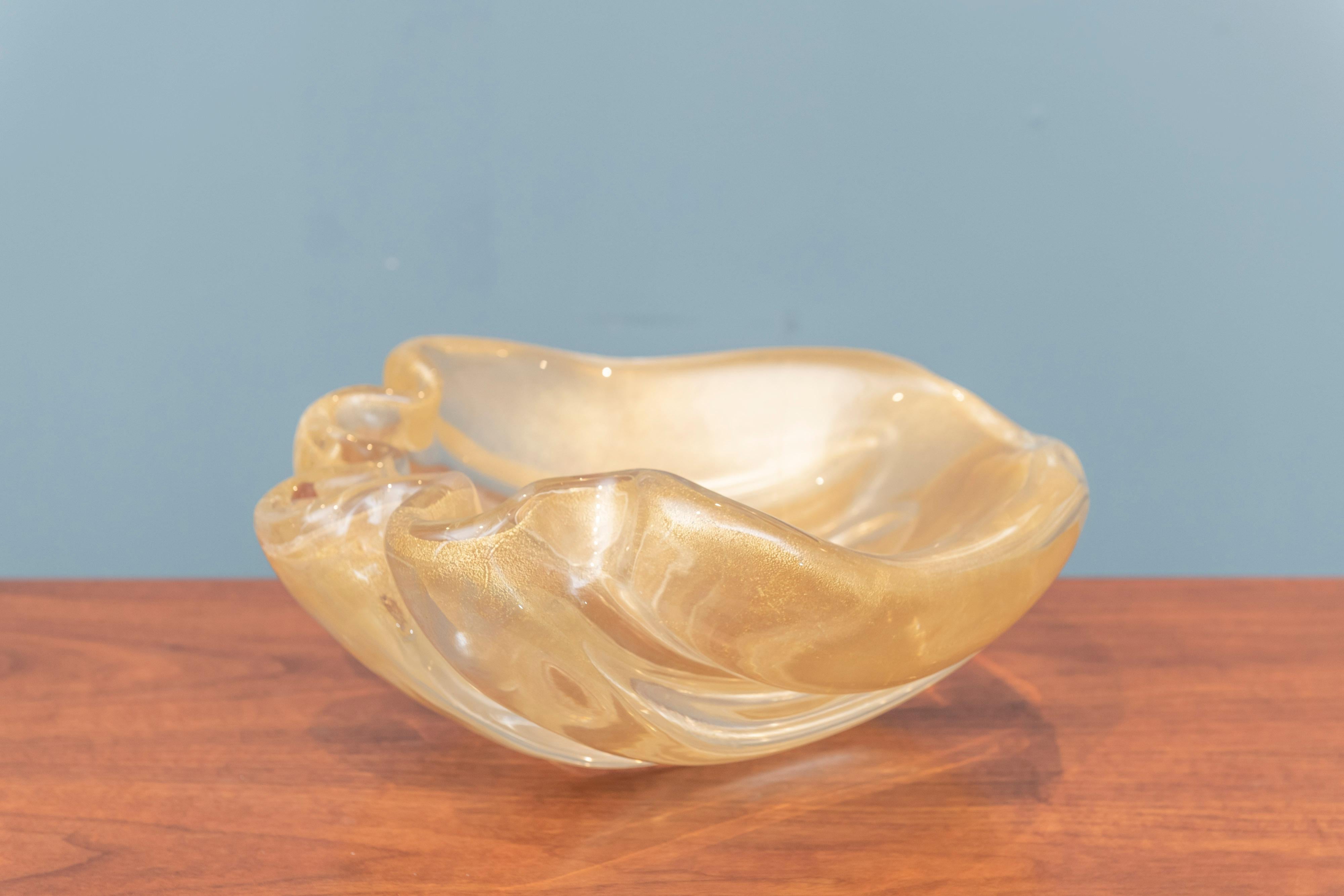 Barovier & Toso Murano Glass Clam Shell Bowl For Sale 1