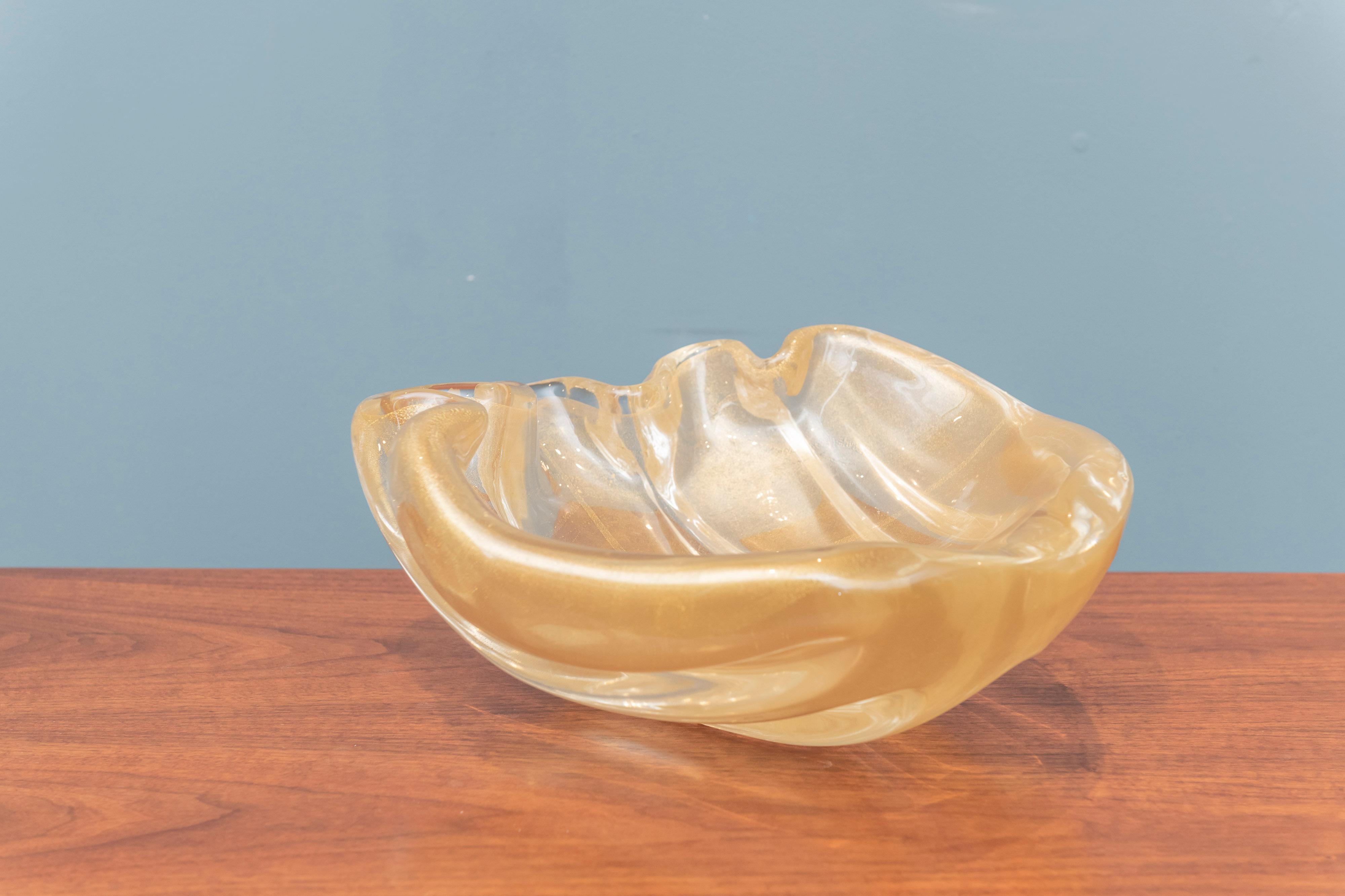 Barovier & Toso Murano Glass Clam Shell Bowl For Sale 2