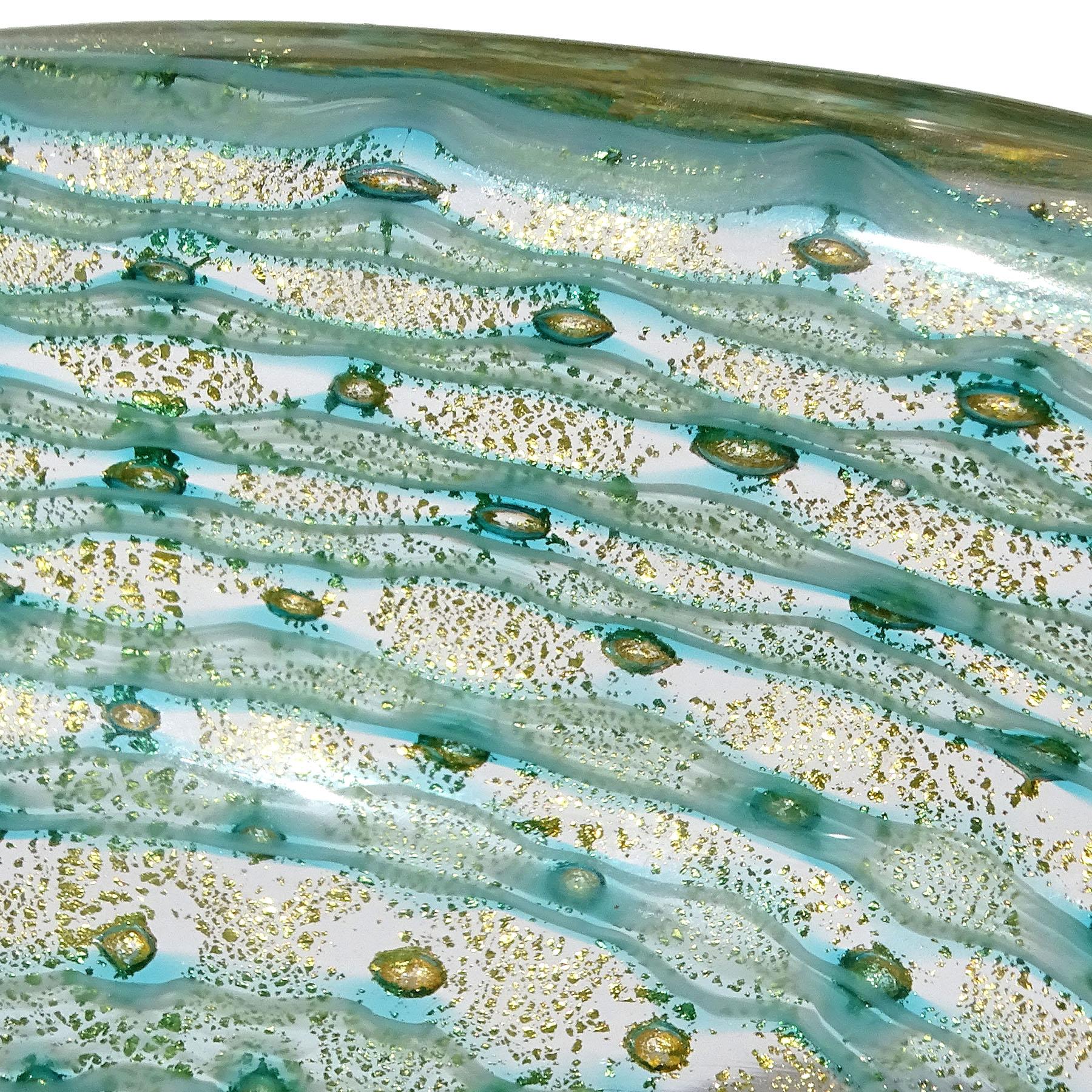 Italiano Barovier&Toso Murano Ciotola a cuore in vetro artistico italiano con fiocchi d'oro e nastro verde acqua in vendita