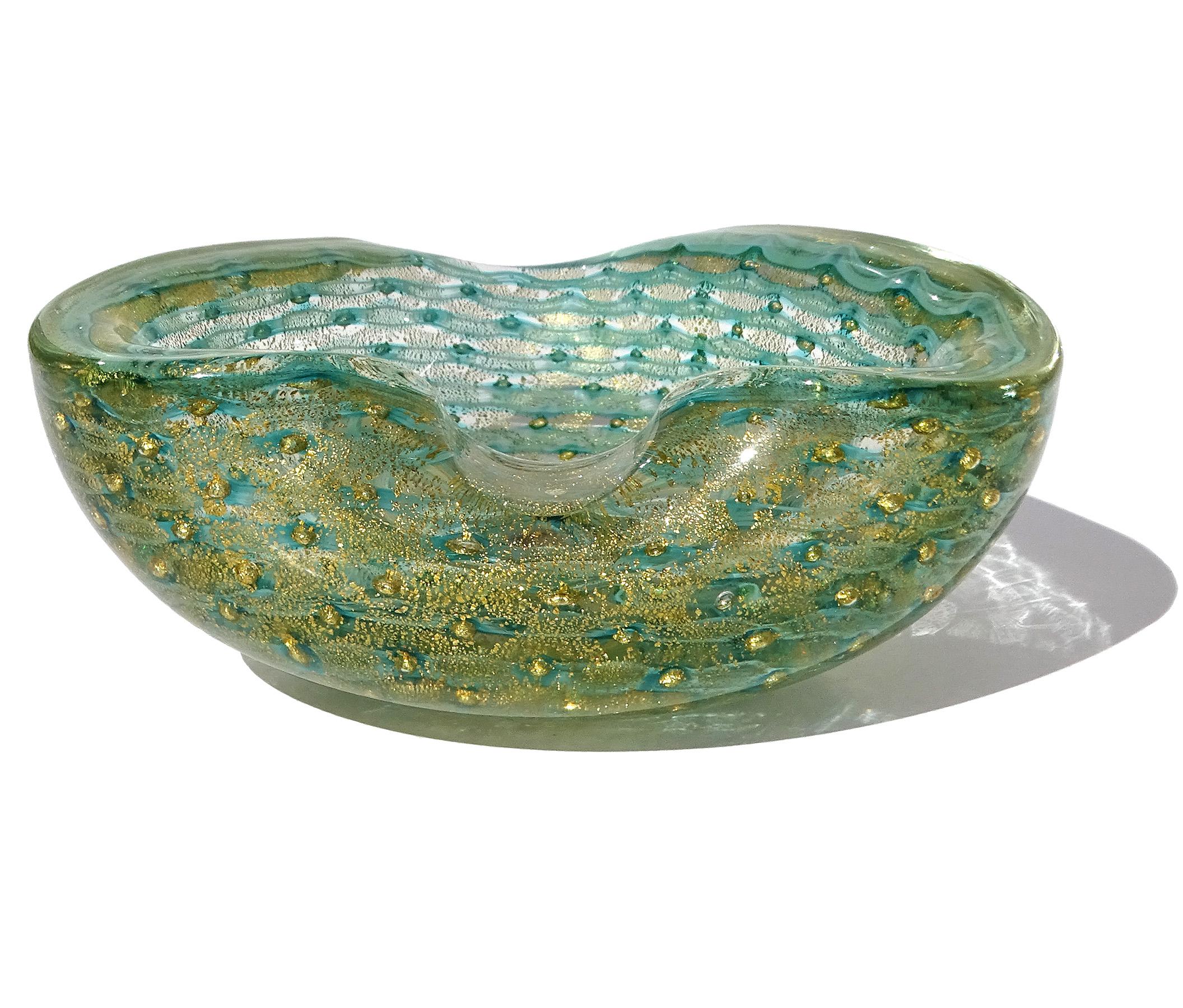 XX secolo Barovier&Toso Murano Ciotola a cuore in vetro artistico italiano con fiocchi d'oro e nastro verde acqua in vendita