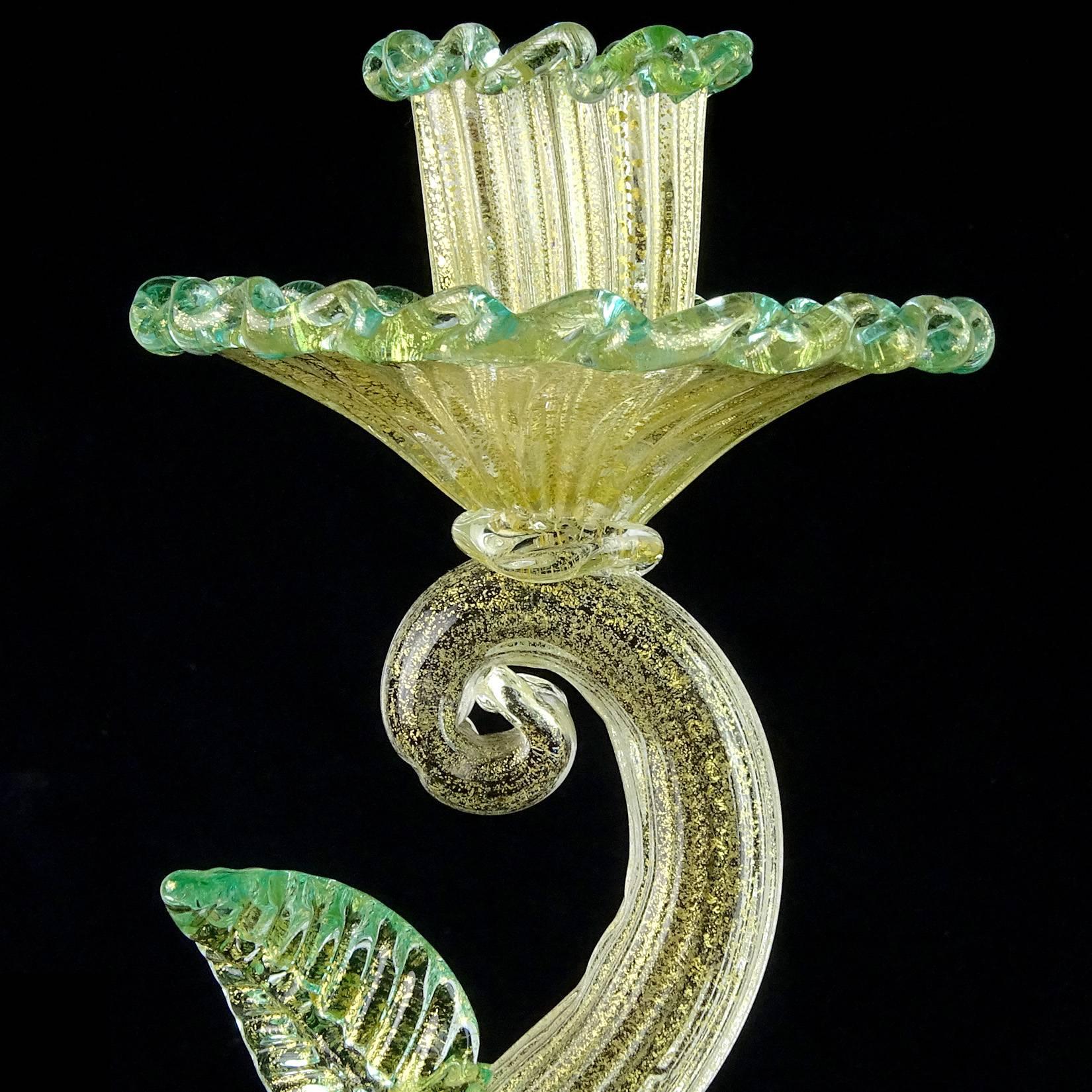 Fait main Barovier Toso - Chandelier en verre d'art italien de Murano vert avec mouchetures dorées en vente
