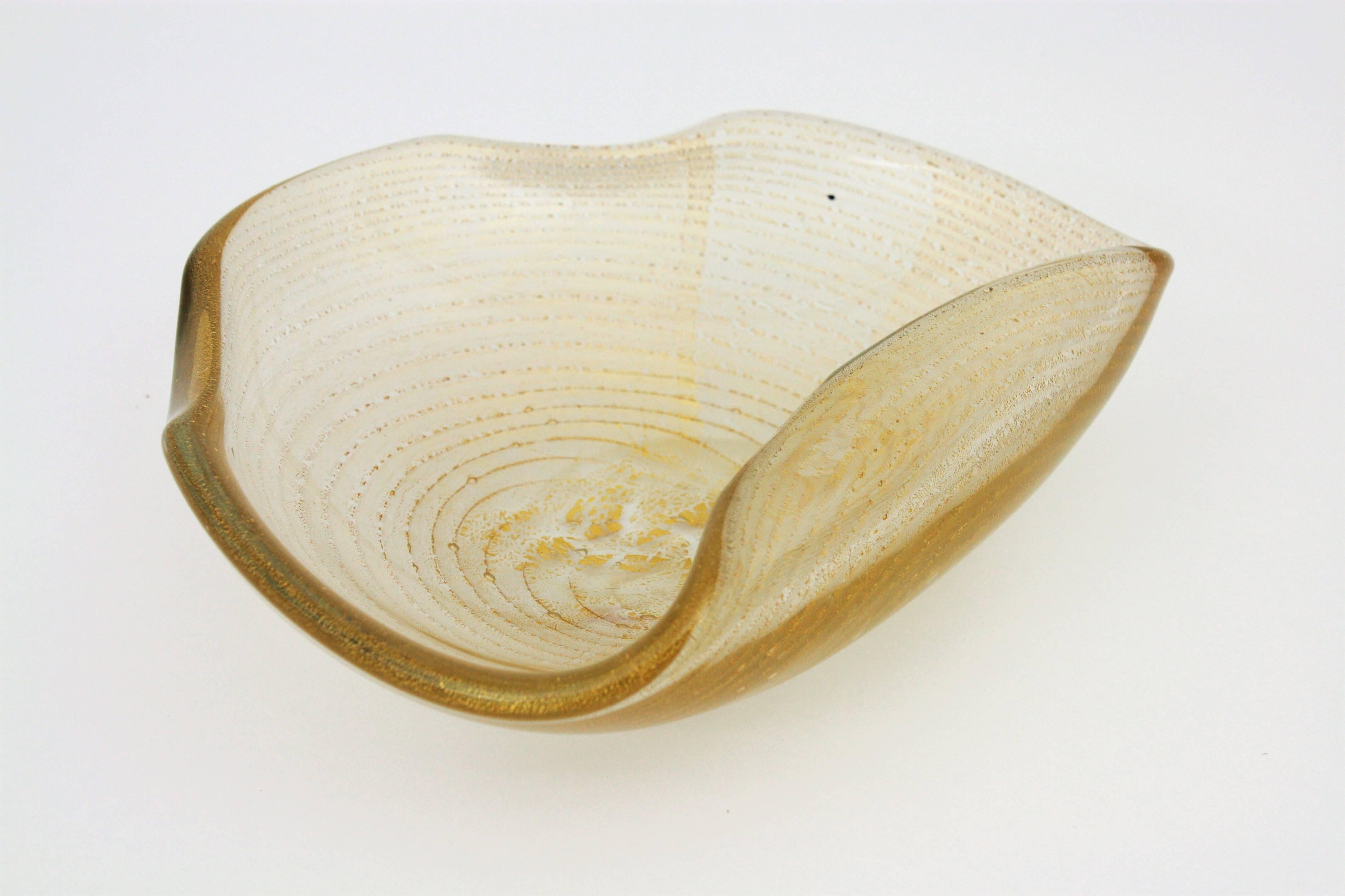 Mid-Century Modern Barovier Toso Murano Gold Flecks Swirls Art Glass Bowl with Folded Rim