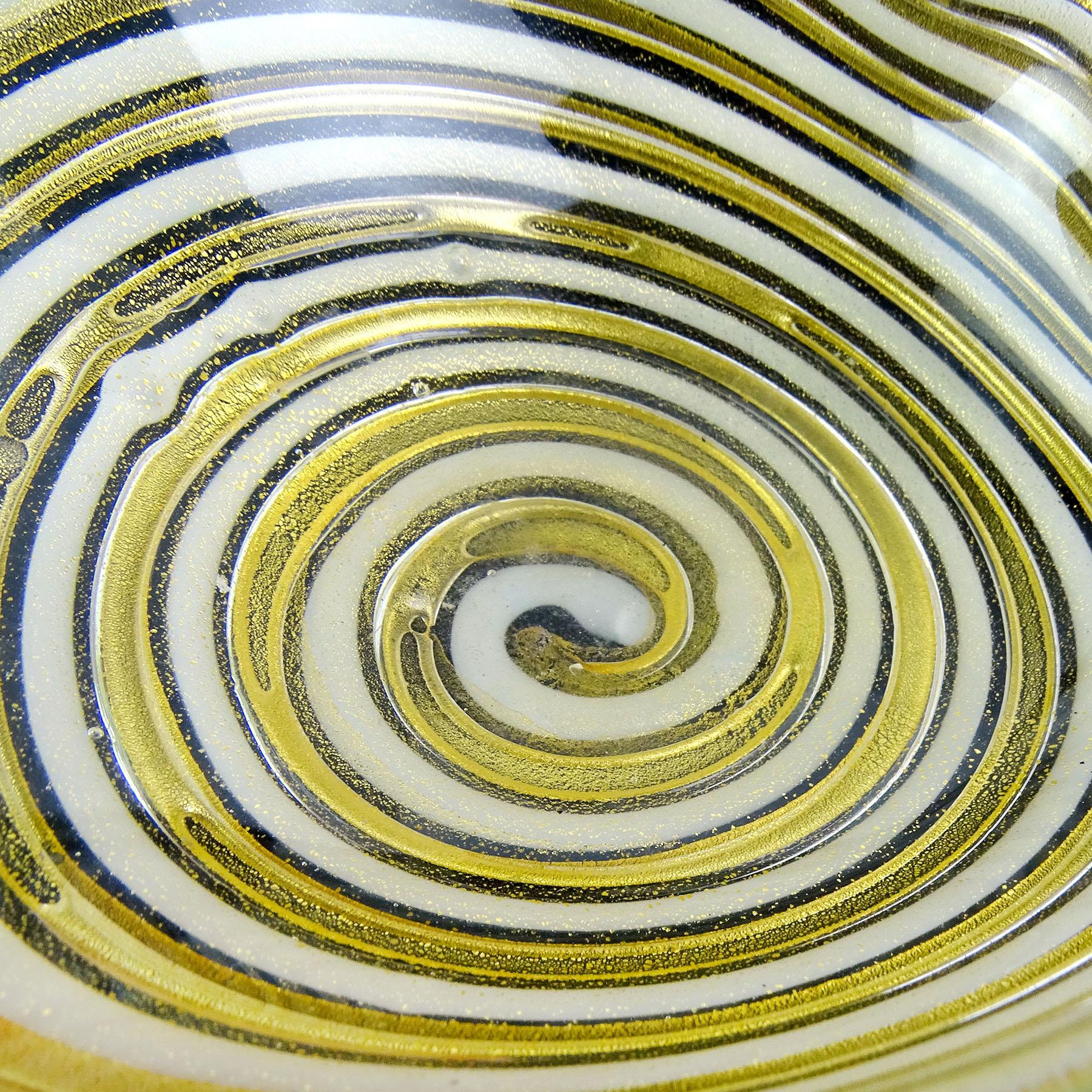 Italiano Barovier&Toso Murano Ciotola a cuore in vetro artistico italiano a macchie d'oro e vortici bianchi in vendita